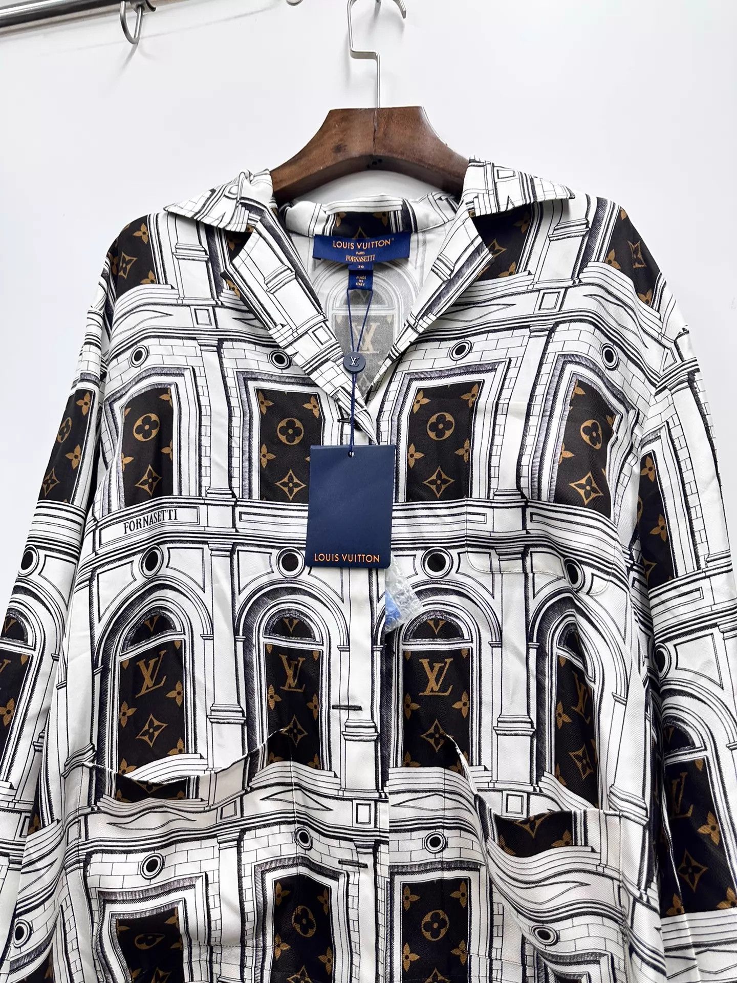Louis Vuitton Louis Vuitton All Over Print Shirt 36 New With Tags Size XS / US 0-2 / IT 36-38 - 8 Thumbnail