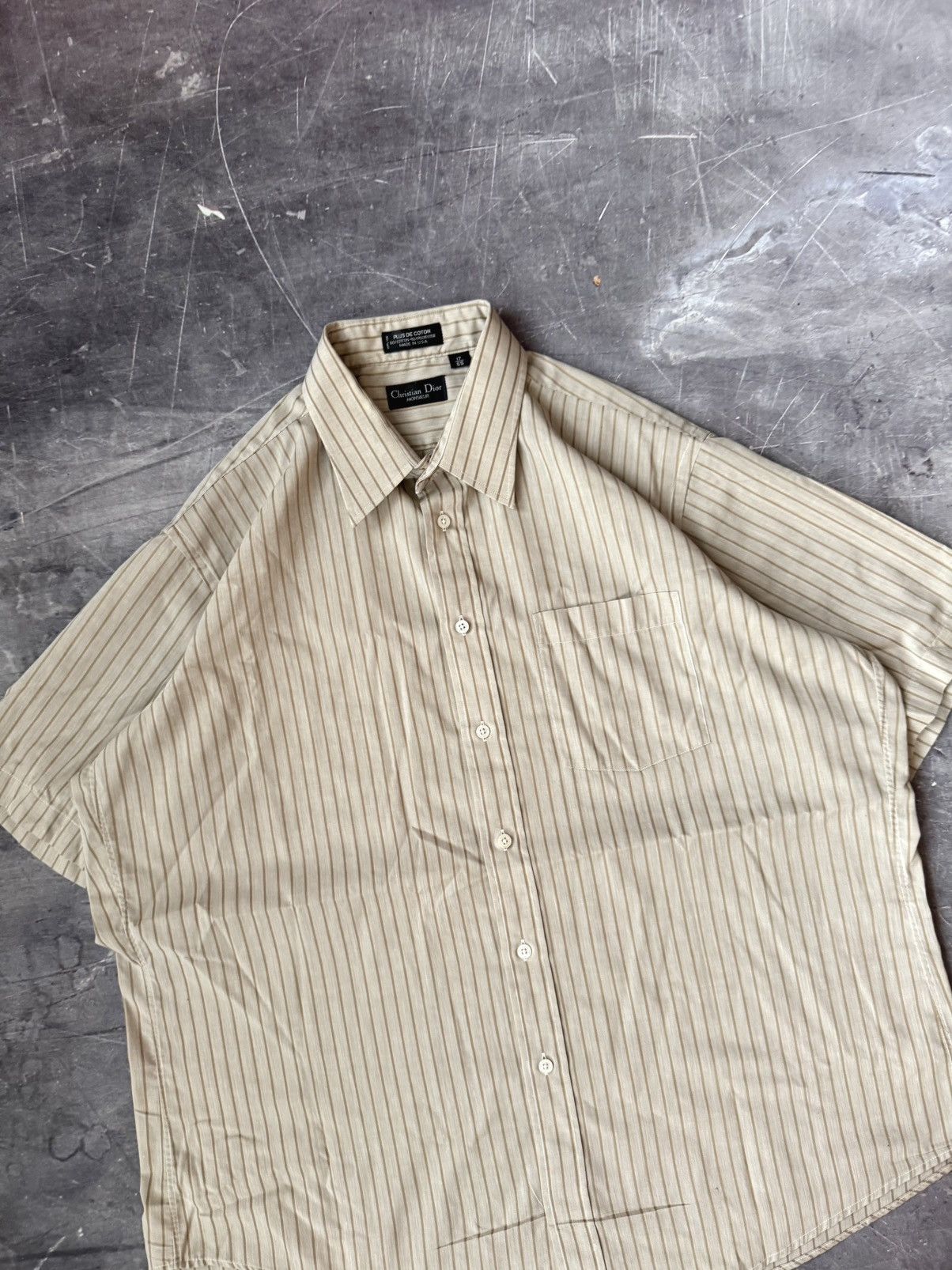Christian Dior Monsieur Vintage Christian Dior Short-Sleeve Buttondown Shirt (L) Size US L / EU 52-54 / 3 - 4 Thumbnail