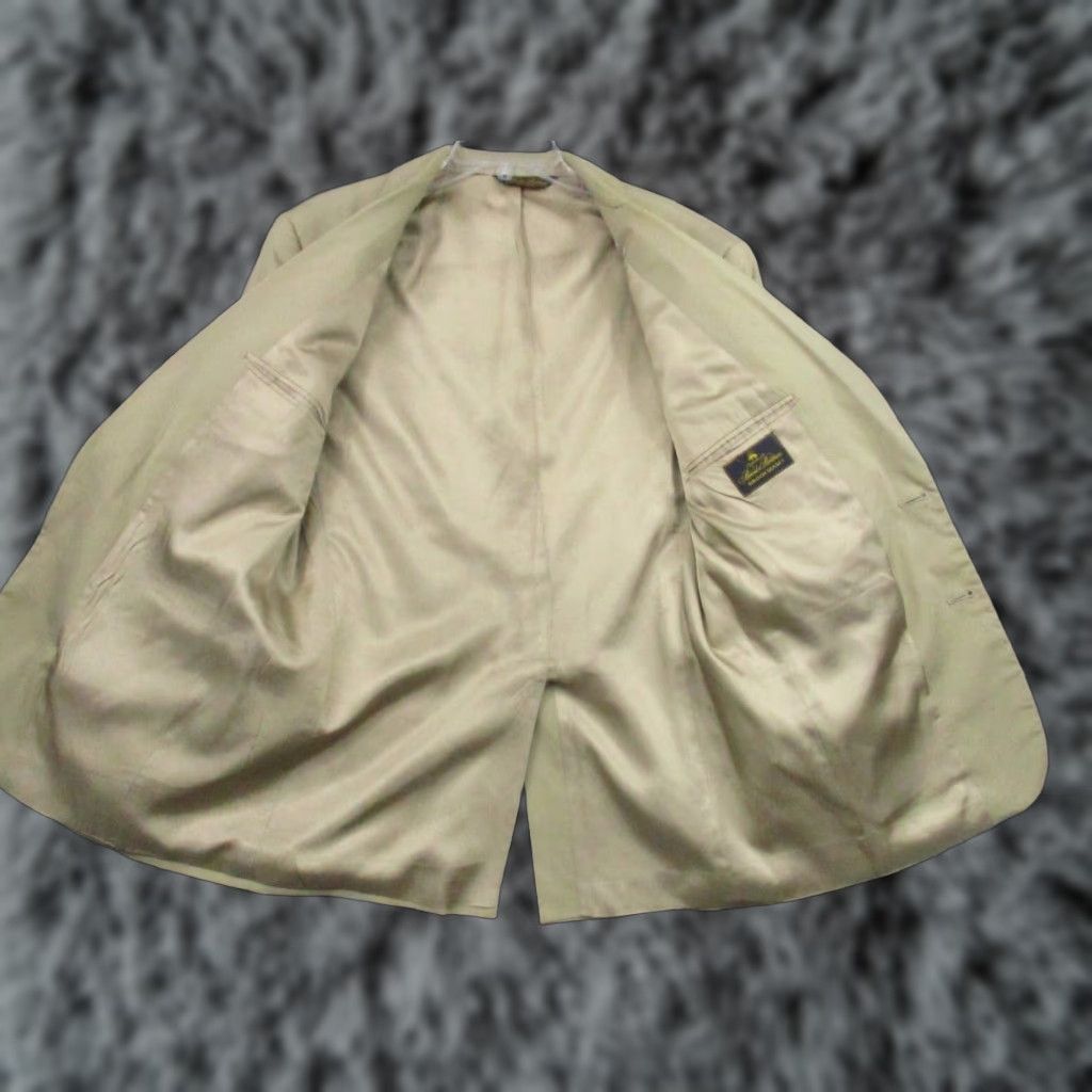 Brooks Brothers Vintage Brooks Brothers Blazer Jacket 42 R Beige Brooksease Brooksease Surf? Size 42R - 1 Thumbnail