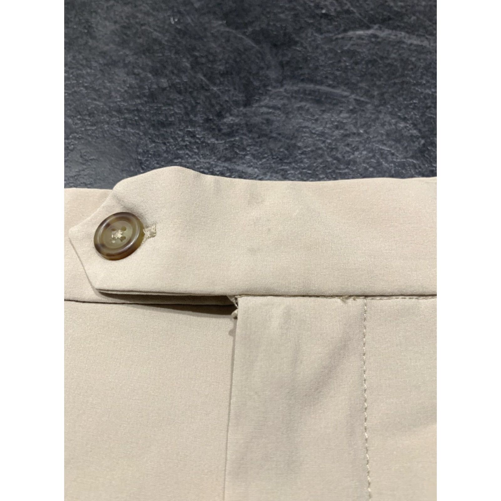 Vintage VINTAGE TGW Men’s Chino Shorts Size 42 Beige Lightweight Casual Golf Pants Regular Fit Size US 42 / EU 58 - 2 Thumbnail
