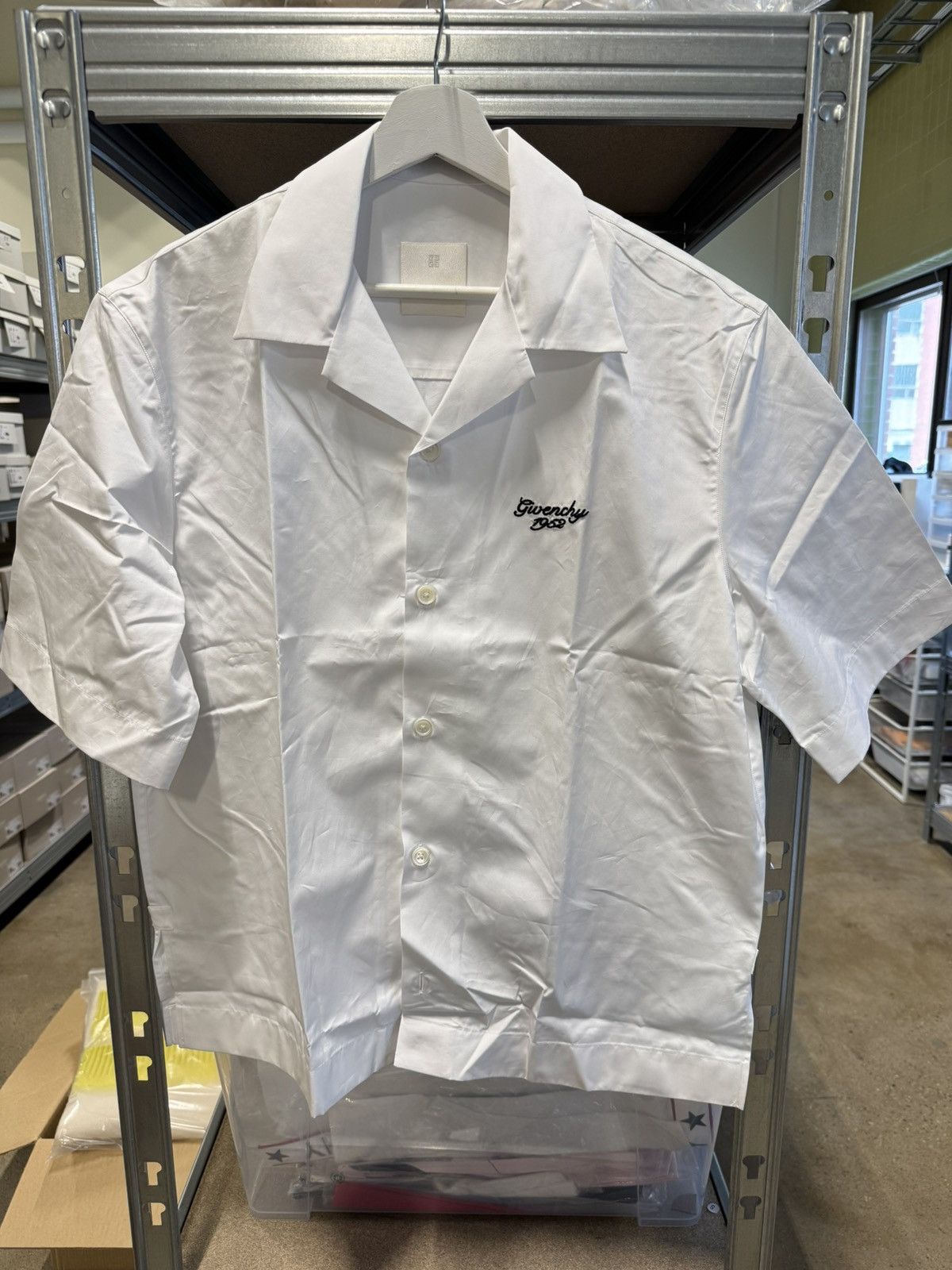 Givenchy Givenchy Logo Embroidery Bowling Shirt NEW 1050$ Size US L / EU 52-54 / 3 - 1 Thumbnail