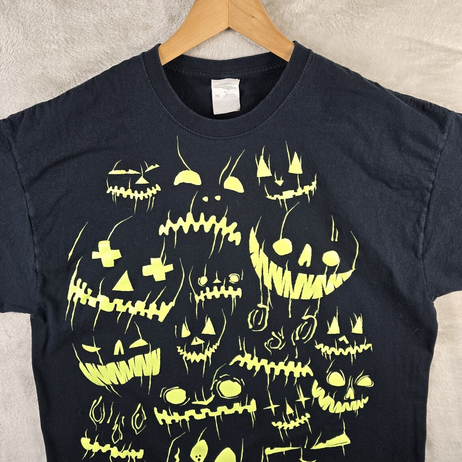Fruit Of The Loom Vintage Jack O Lantern Black T Shirt Size XL Halloween Size US XL / EU 56 / 4 - 3 Thumbnail