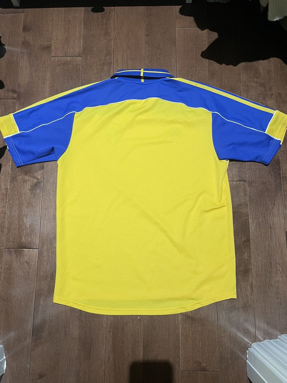 Adidas Adidas 2000/2001 Sweden Home Football Kit Size US L / EU 52-54 / 3 - 11 Thumbnail