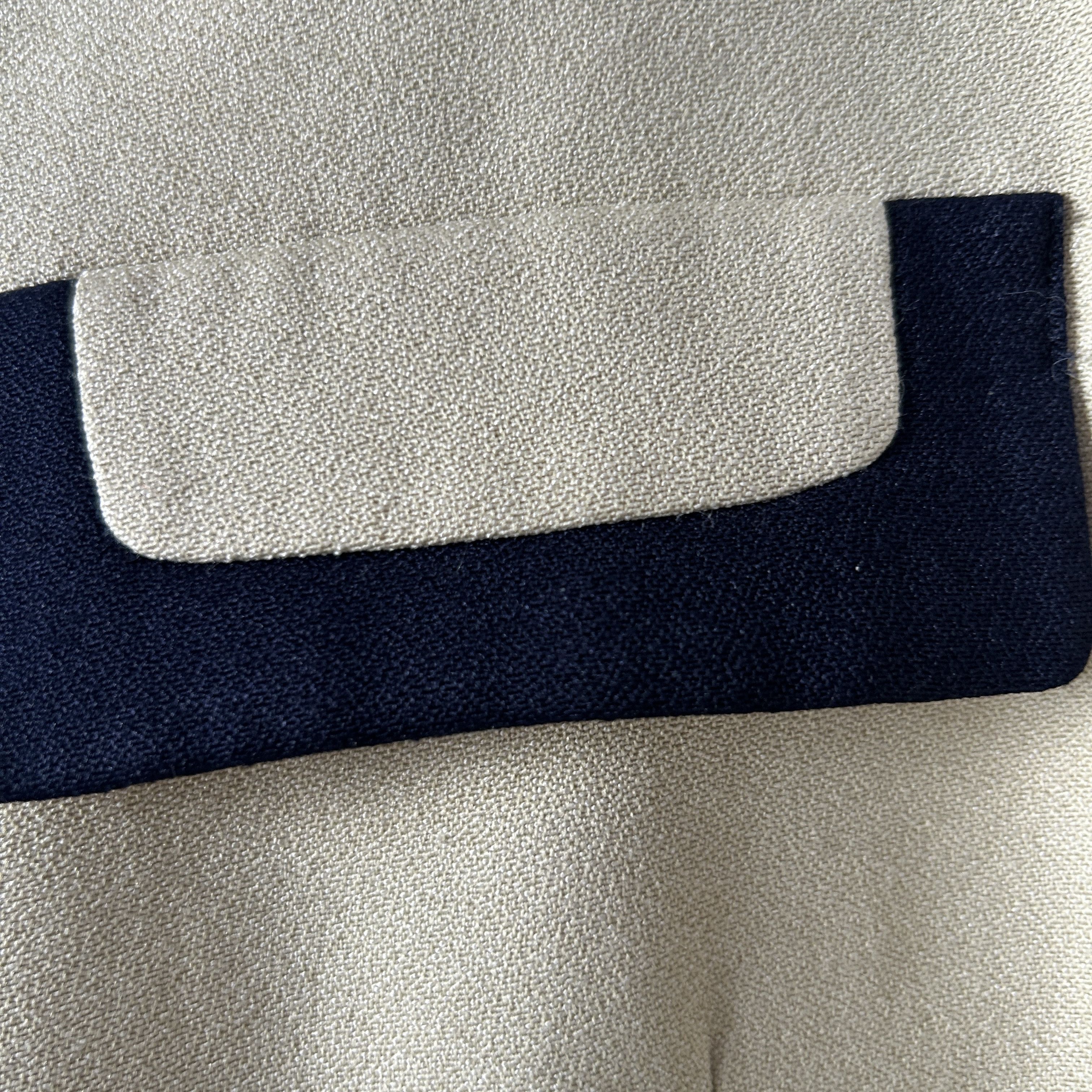 Vintage Vintage 90s Beige Collarless Blazer Navy Blue Trim Size XL / US 12-14 / IT 48-50 - 10 Thumbnail