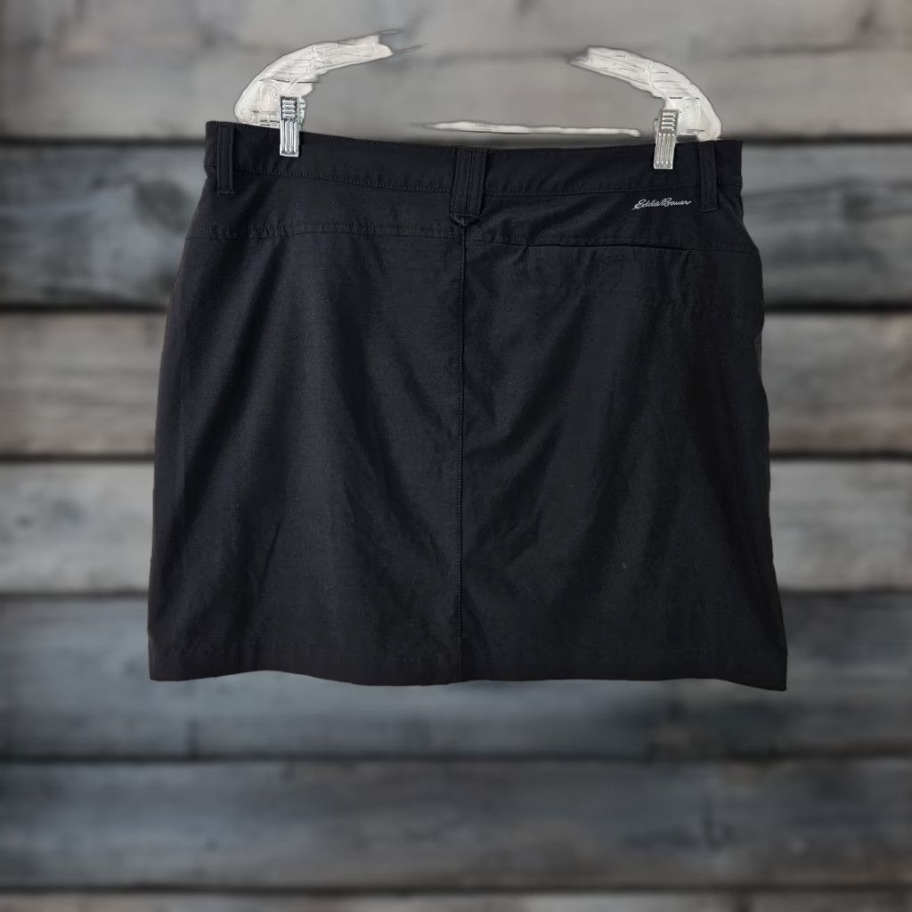 Eddie Bauer Eddie Bauer Womens Skort Sz 14 Black Pockets Polyester Blend Skort Athletic Activewear Shorts 18" Waist 18.5" Length Womens Size ONE SIZE - 1 Thumbnail