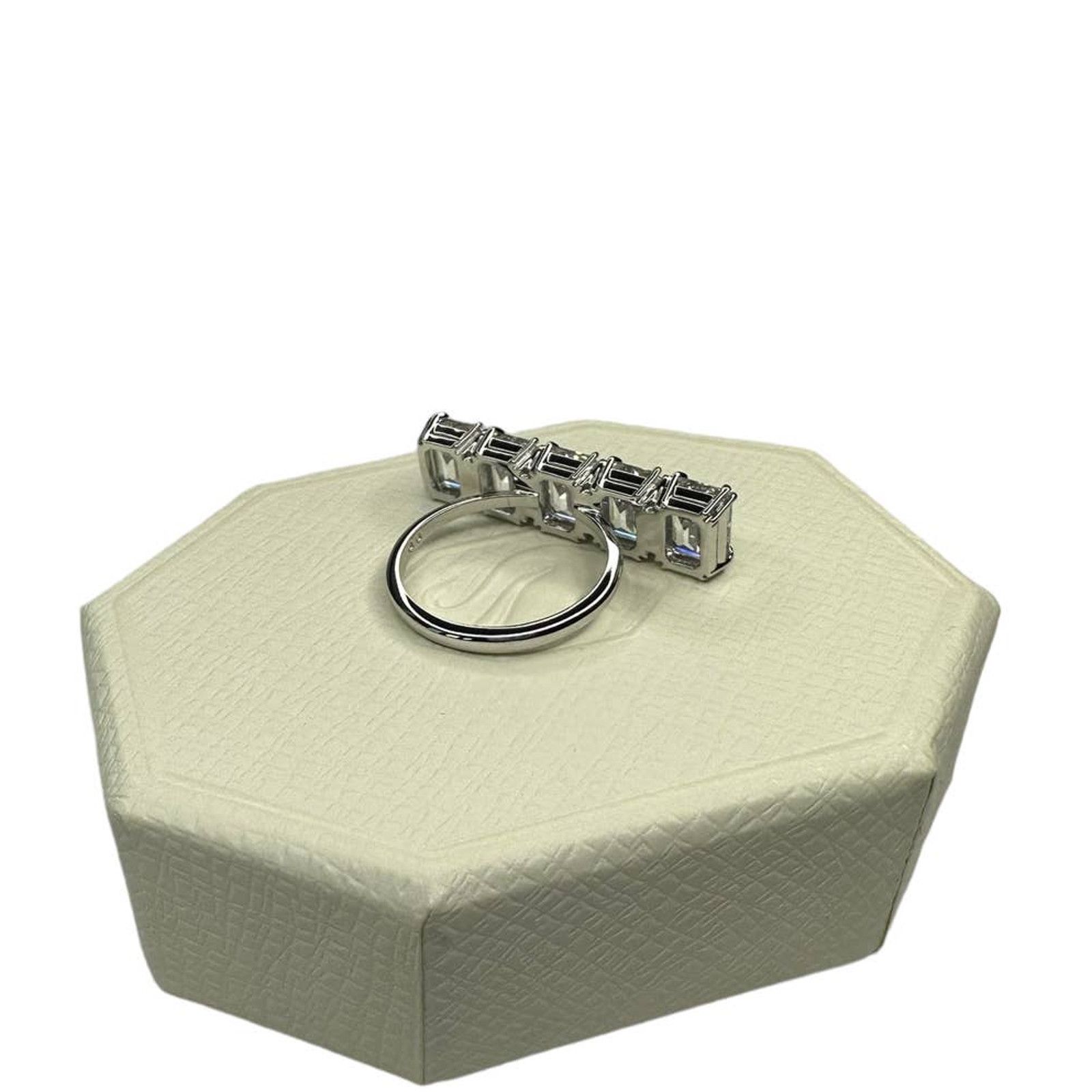 Swarovski Swarovski Millenia ring, Octagon cut size 58 / USA 8 Size ONE SIZE - 8 Thumbnail