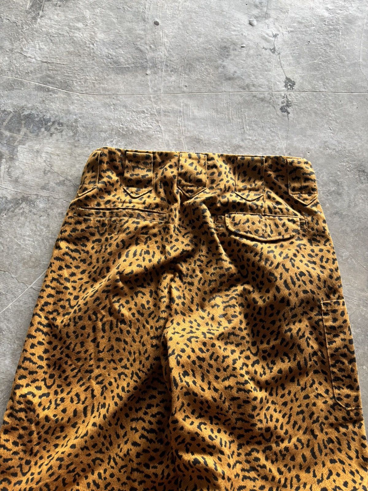20471120 × Hysteric Glamour × Japanese Brand CRAZY VEMMAX CHEETAH LEOPARD NIKKAPOKKA TOBI PANTS JAPANESE Size US 30 / EU 46 - 10 Thumbnail