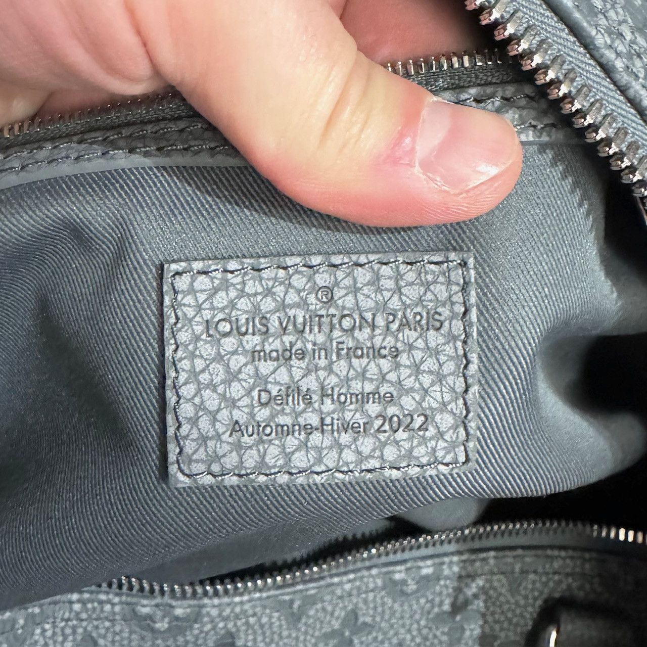 Louis Vuitton Louis Vuitton FW22 Grey Taurillon Climbing Keepall 55 Size ONE SIZE - 13 Thumbnail