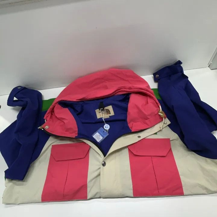 Gucci Gucci Gucci x North Face Colorblock Long Sleeve Coat -2506 Size US XXL / EU 58 / 5 - 9 Thumbnail