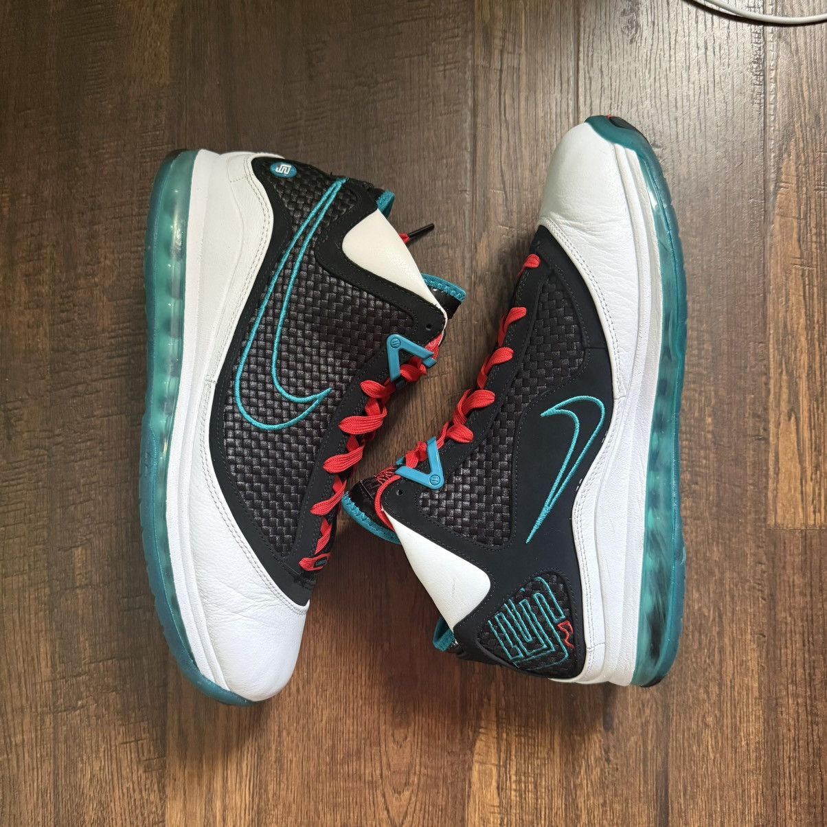 Nike Nike Air Max Lebron 7 Retro OS ‘Red Carpet’ 2019 Size US 12 / EU 45 - 2 Thumbnail