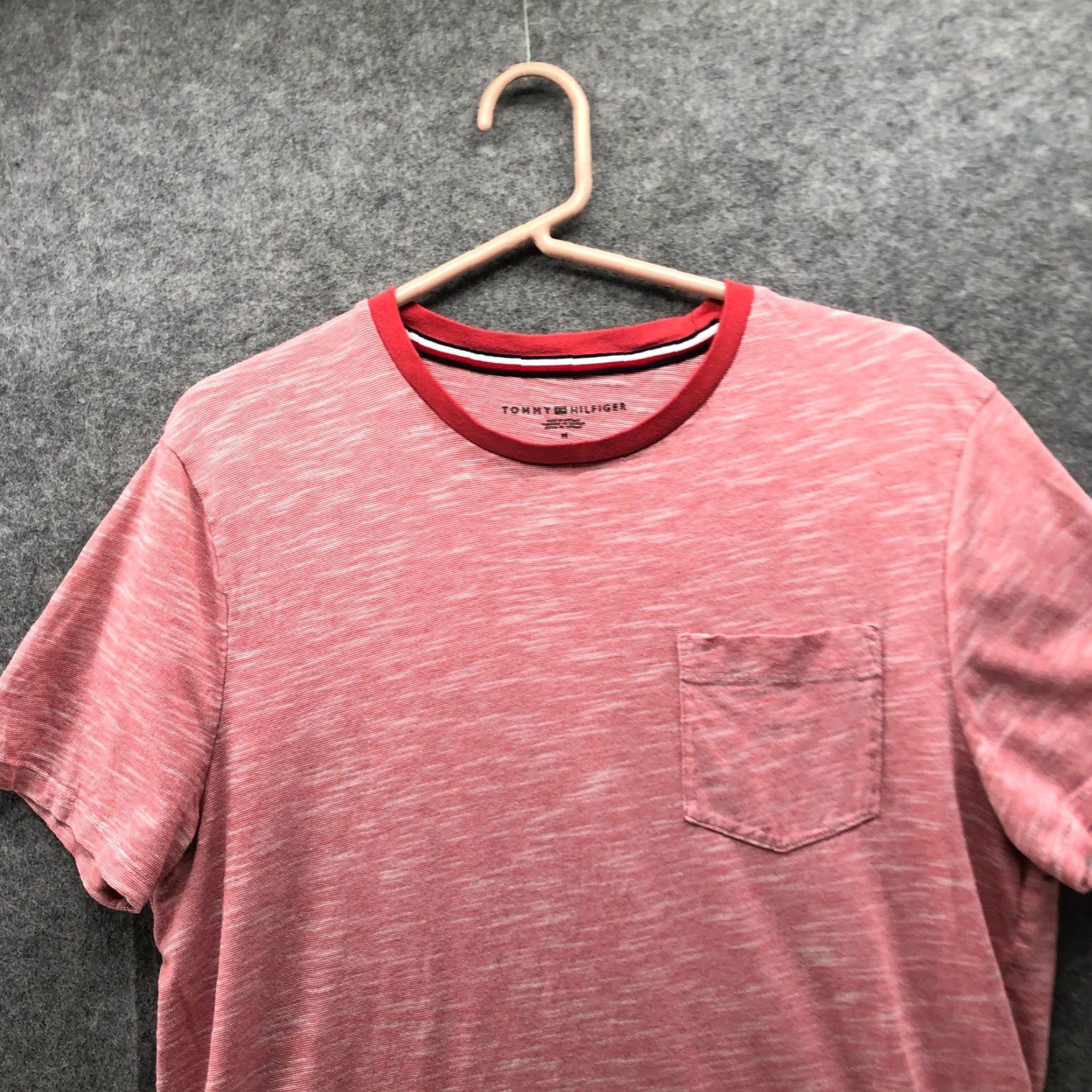 Tommy Hilfiger Tommy Hilfiger Crew Neck Pocket Tee Men M Red Space Dye Cotton Stretch Solid Logo Relaxed All Seasons Shirt Mens Size US M / EU 48-50 / 2 - 5 Thumbnail