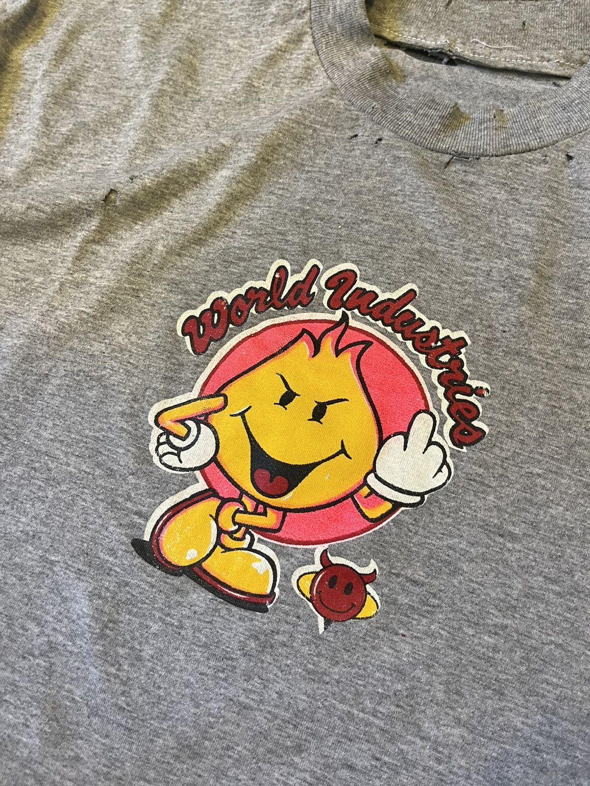 World Industries World Industries RARE vintage grey t-shirt Size US XL / EU 56 / 4 - 4 Thumbnail