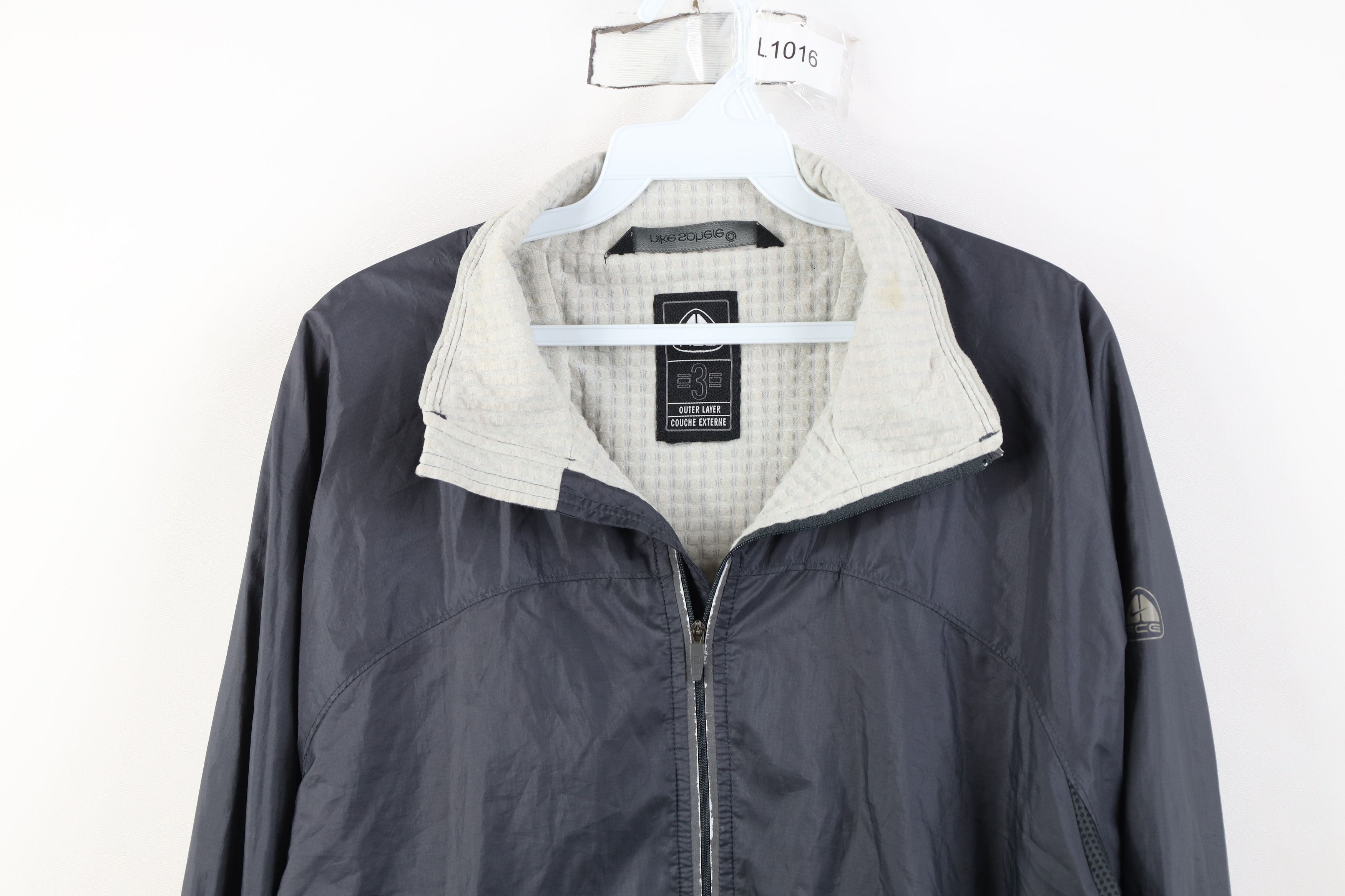 Nike Vintage Nike ACG Swoosh Reflective Lined Windbreaker Jacket Size US M / EU 48-50 / 2 - 2 Thumbnail