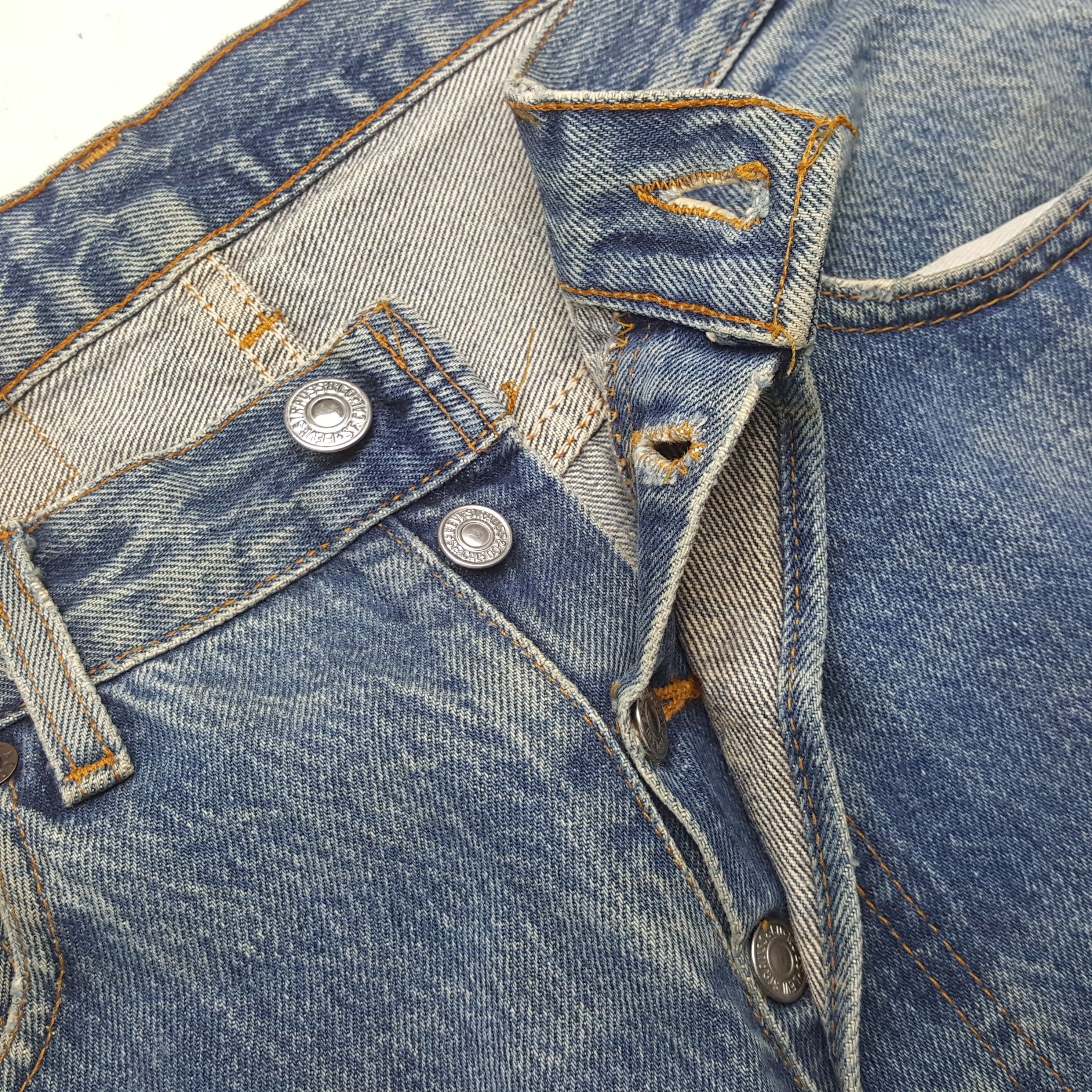 Levi's Vintage 90's Levi's 501 Distressed Denim RR9 Size US 33 - 12 Thumbnail