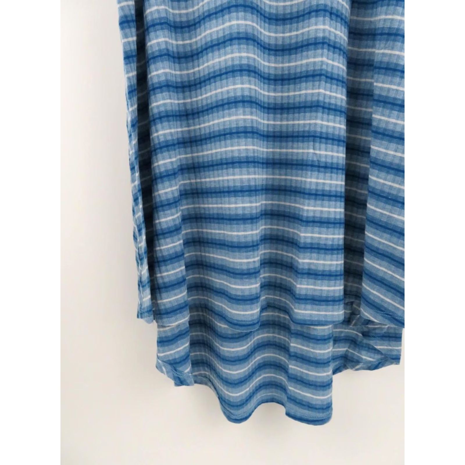 Vintage LuLaRoe Carly Dress Ribbed Blue White Stripe 2XS Swing Shirt Dress Womens XXS Size XXS / US 00 / IT 34 - 3 Thumbnail
