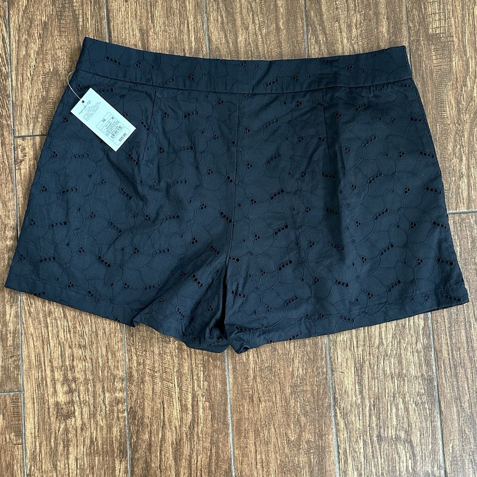Other A New Day Women's High-Rise Pleated Eyelet Cotton Short 16 Size 38" / US 16 / IT 52 - 2 Thumbnail