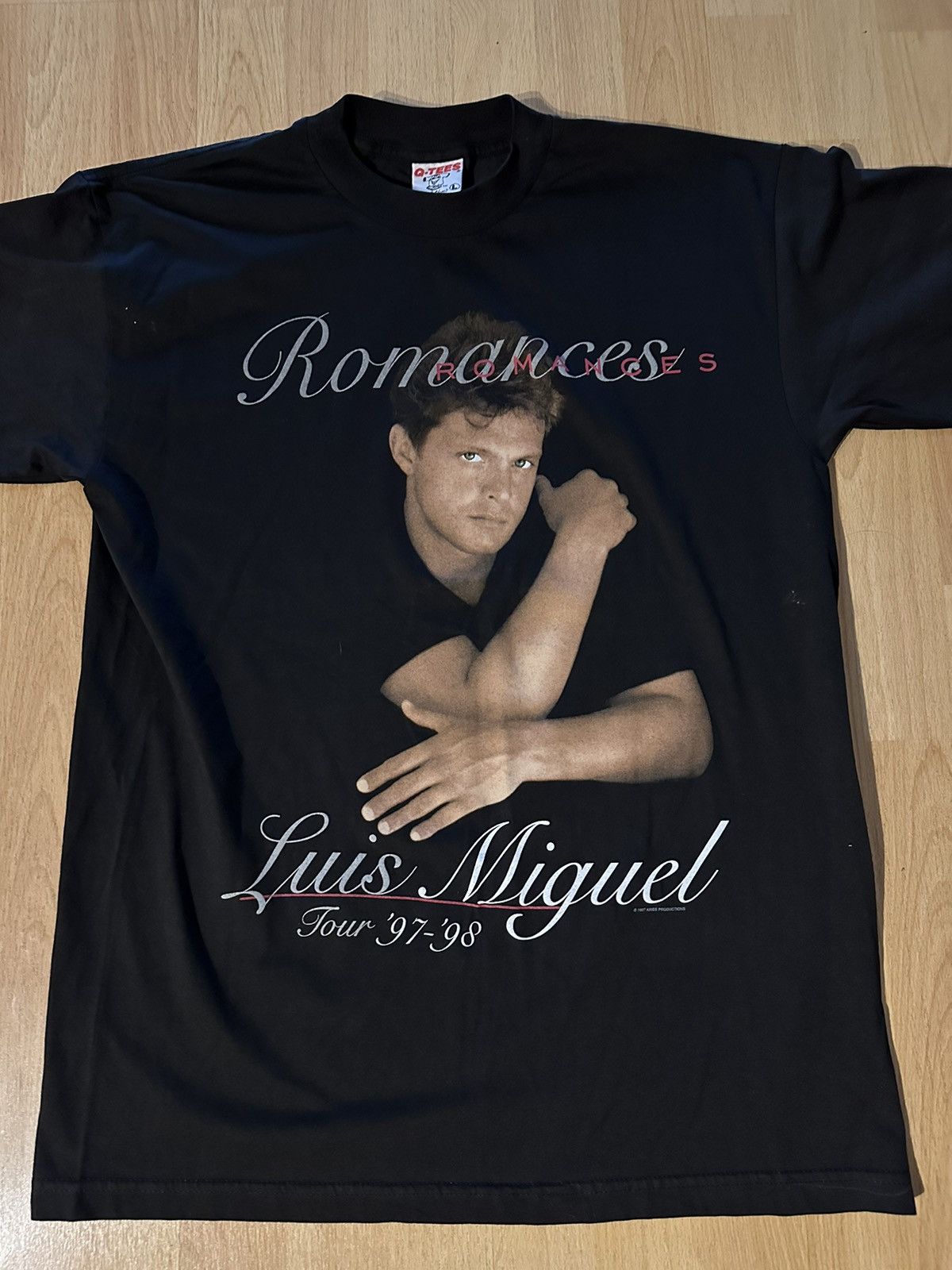 Band Tees × Rap Tees × Vintage Vintage 90s 1997 Luis Miguel Romances Tour Tee Brand NEW Size US L / EU 52-54 / 3 - 2 Thumbnail