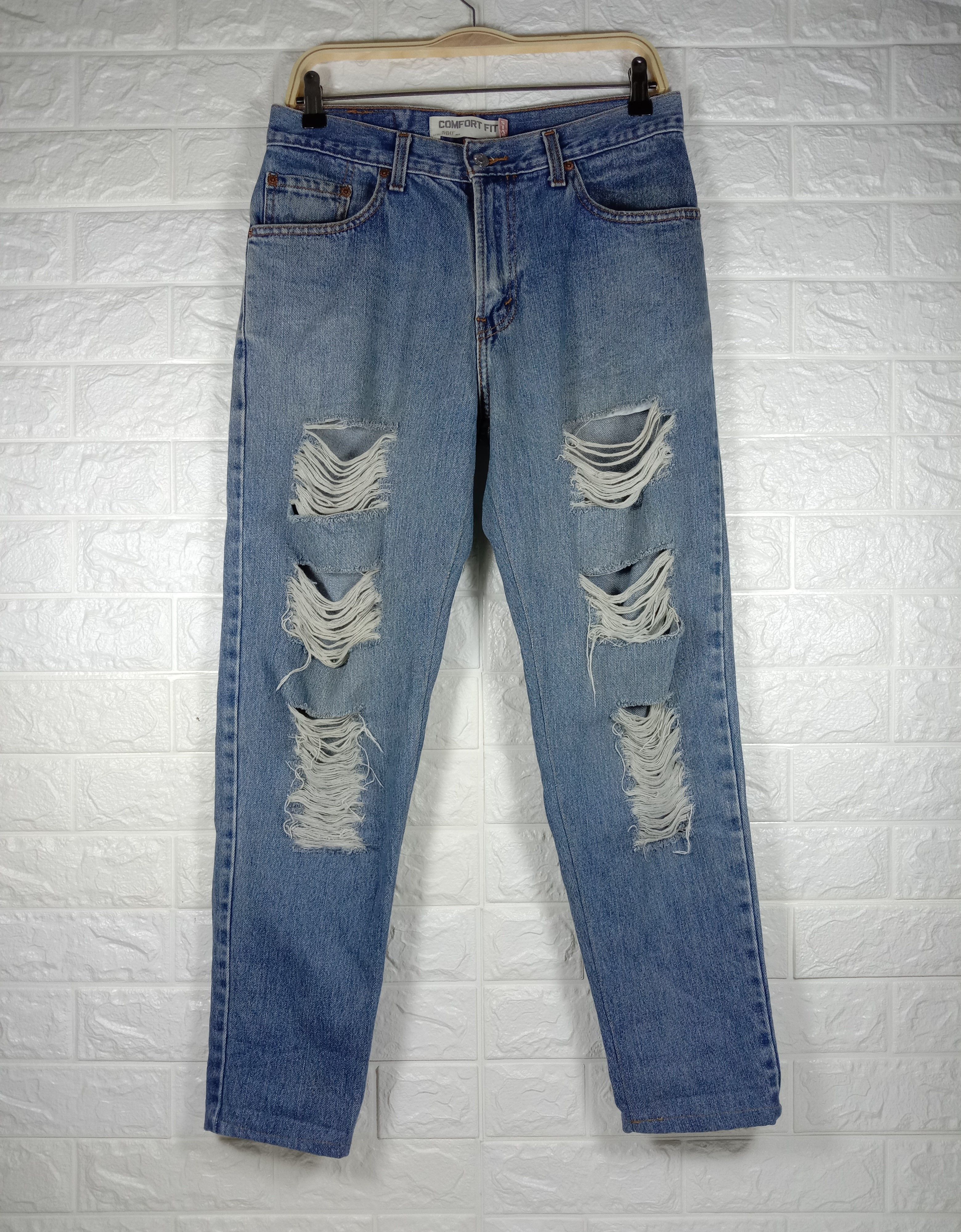 Levi's Vintage Levi's 560 Ripped Jeans Distressed Denim Size US 30 / EU 46 - 1 Thumbnail