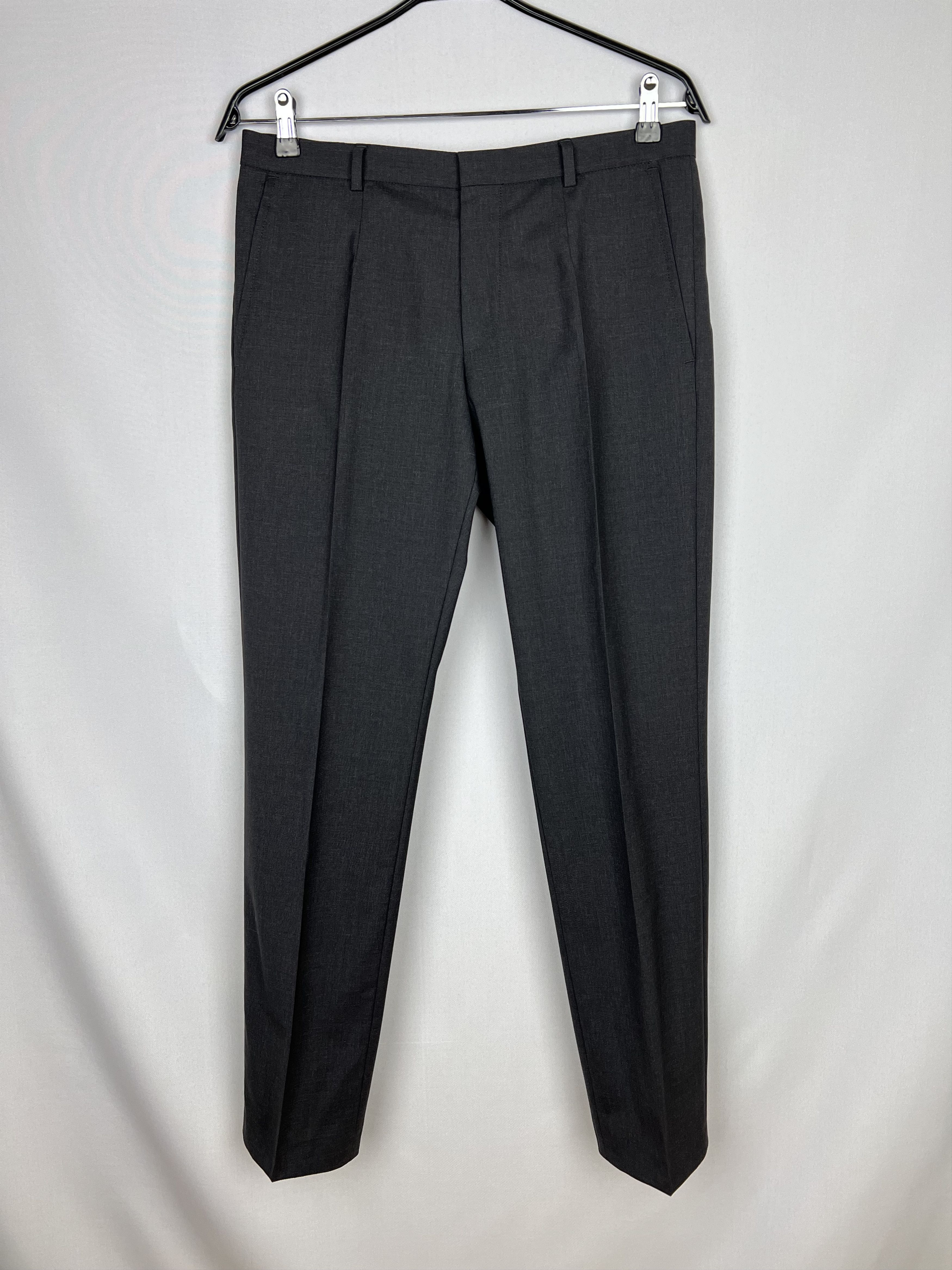 Hugo Boss Mint! Solid Gray Wool 2 Piece Modern Suit Size 36R - 9 Thumbnail
