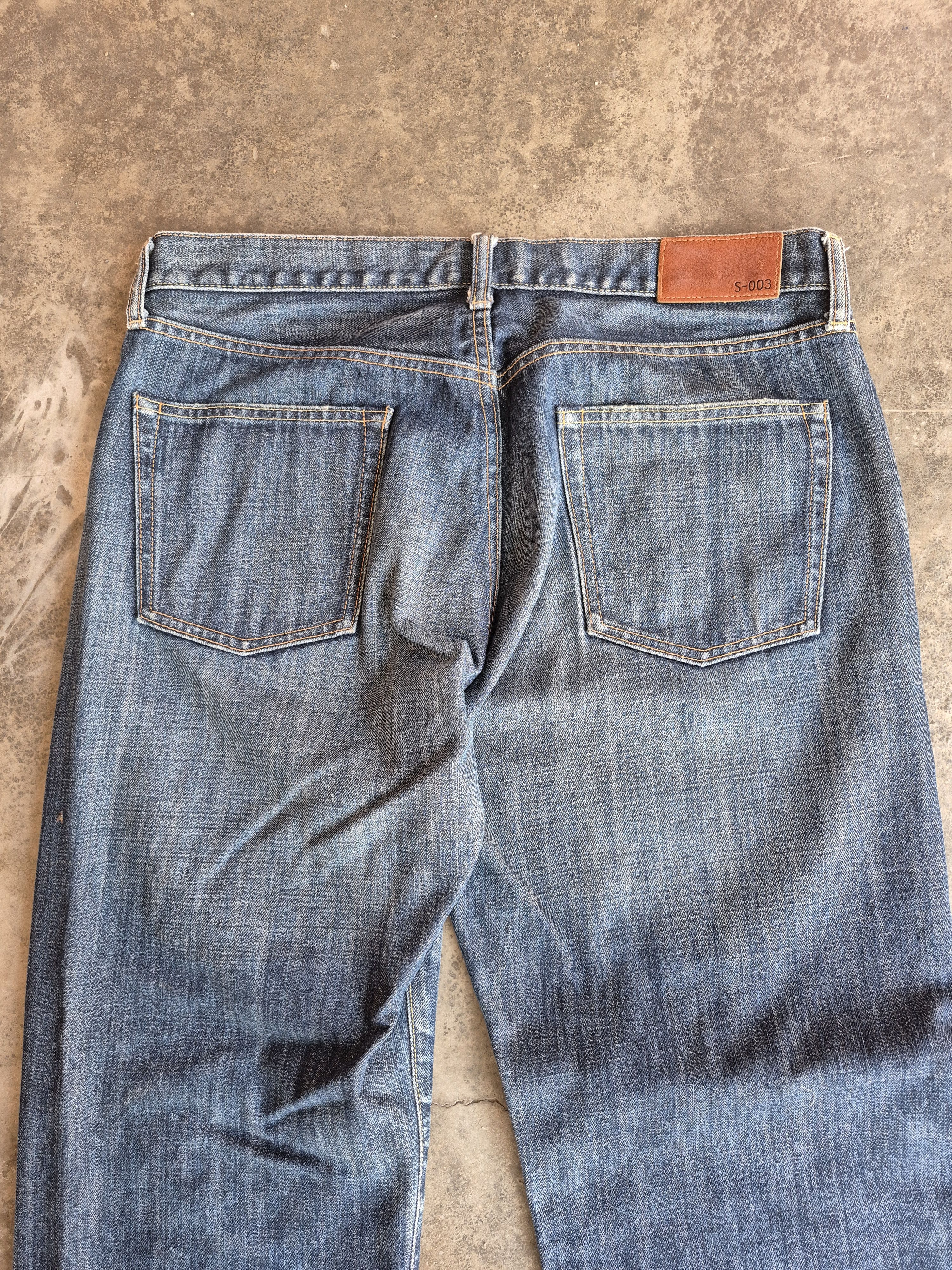 Uniqlo 🔥 Uniqlo Easy Fit Straight Jeans Denim Size US 35 - 5 Thumbnail