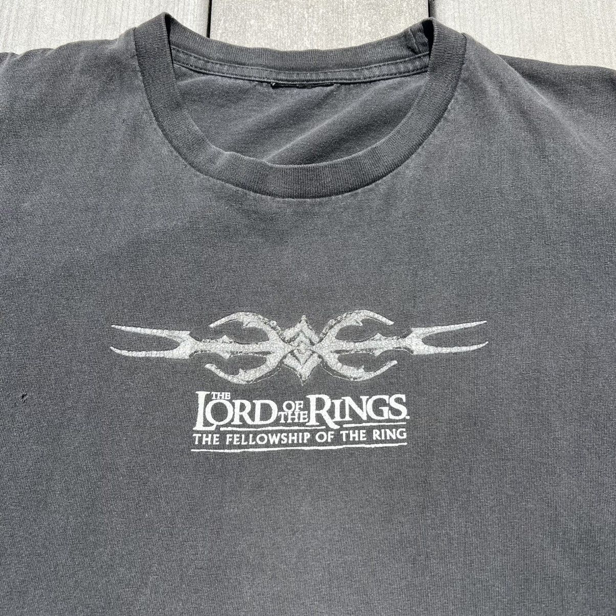 Vintage Vintage 2001 Lord of The Rings Shirt Size US L / EU 52-54 / 3 - 3 Thumbnail