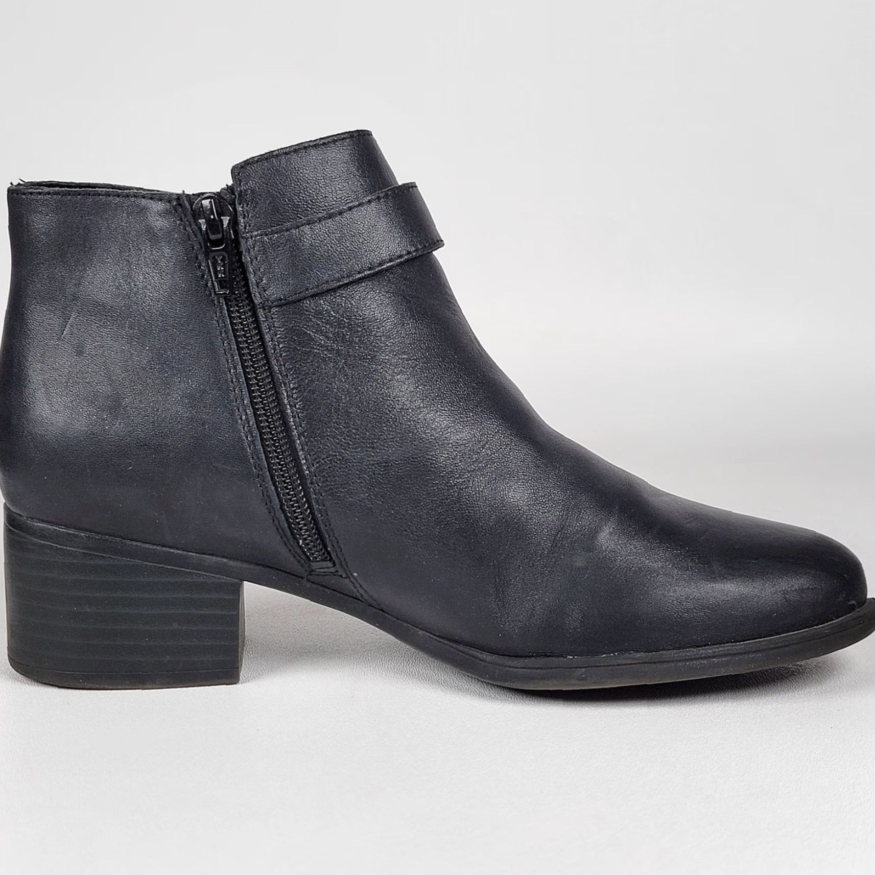 Naturalizer Naturalizer Drewe Black Leather Ankle Boots Z2174 7.5 M Women Bootie Leather Upper Insole Leather Outsole Mid Heel Block Vintage No Size US 8 / IT 38 - 5 Thumbnail