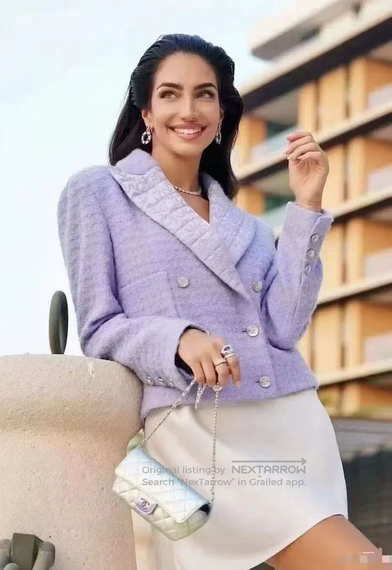 Chanel Taro purple lapel short jacket