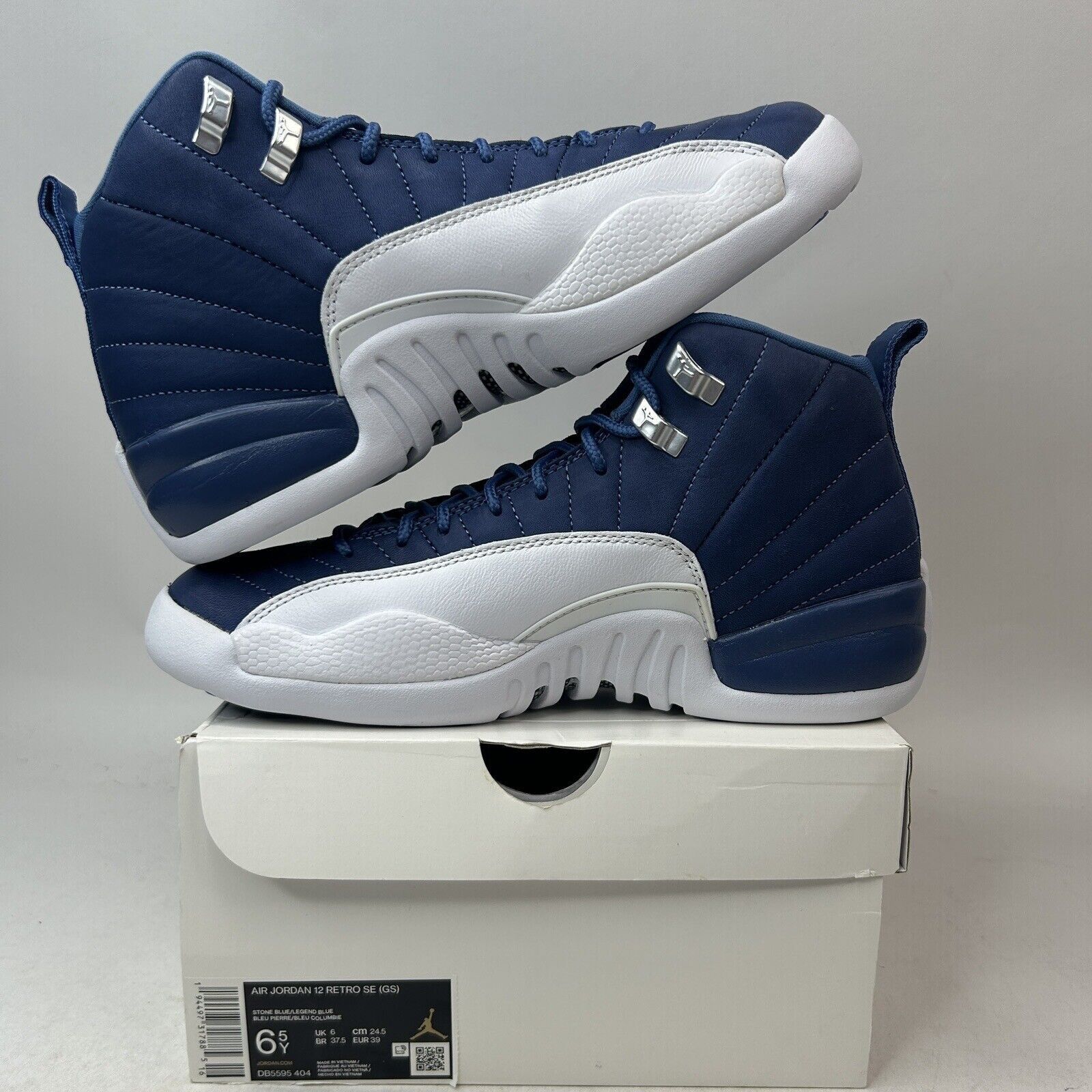 Jordan Brand Nike Air Jordan 12 Retro SE GS “Indigo/Legend Blue” 2024 Size US 8 / IT 38 - 3 Thumbnail
