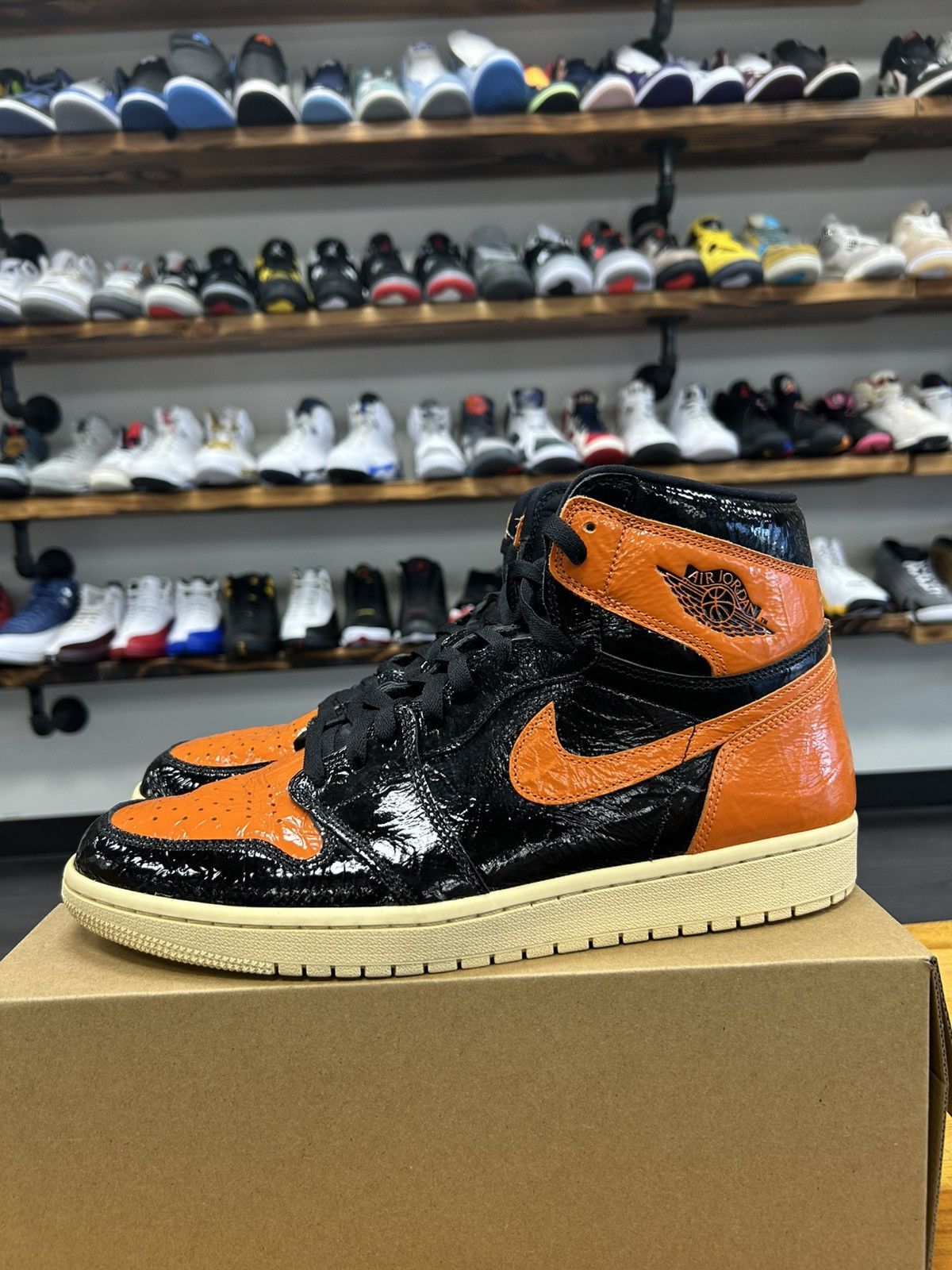 Jordan Brand #79912 Jordan 1 Retro High “Shattered Backboard 3.0” Size US 13 / EU 46 - 3 Thumbnail