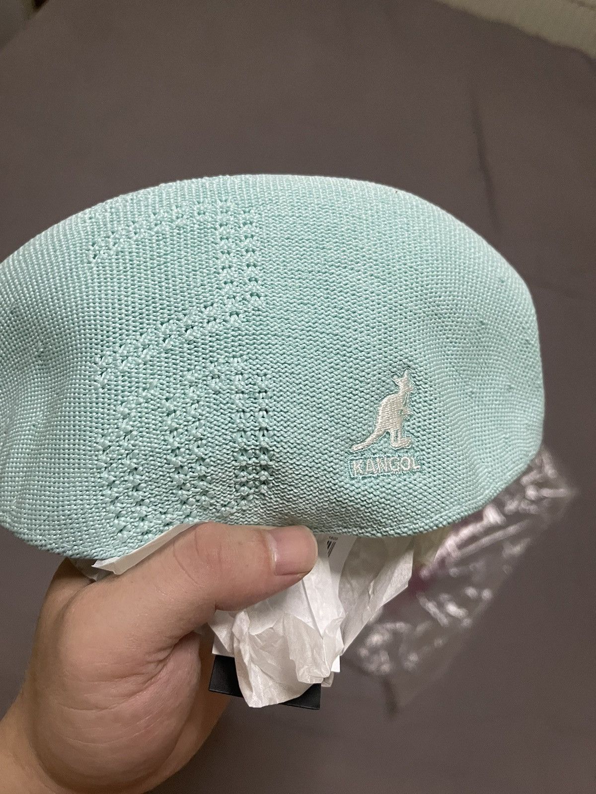 帽子 Supreme / Kangol Ventair Logo 504 XL Supreme Kangol Ventair Logo 504 (SS22) - $78