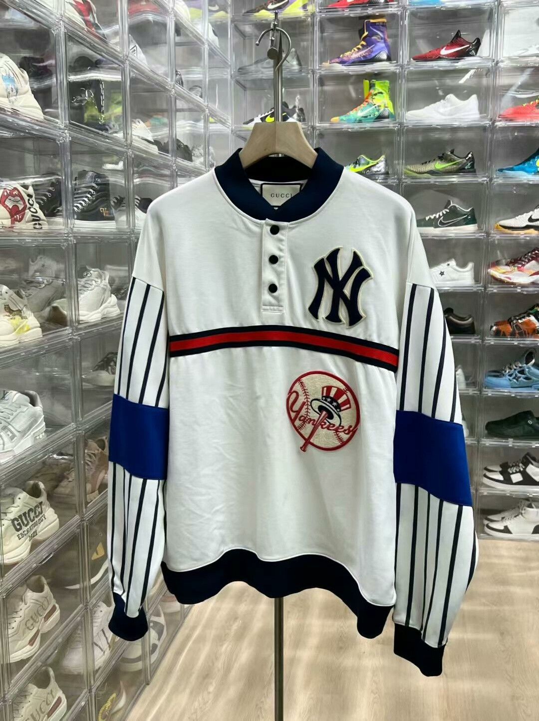 Gucci gucci x mlb long sleeve baseball shirt white Size US M / EU 48-50 / 2 - 1 Thumbnail