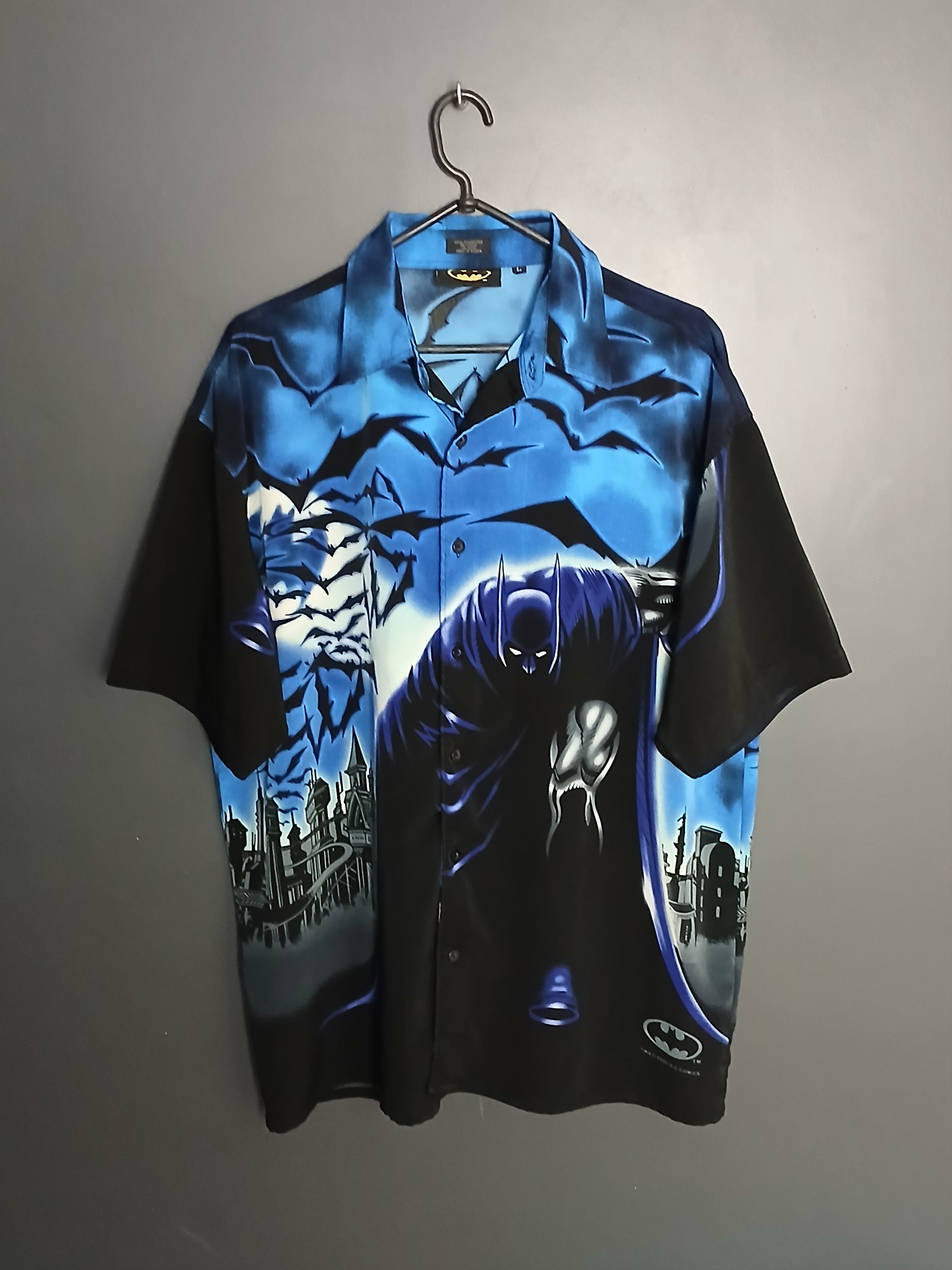 DC Comics × Vintage × Warner Bros Vintage 2001 DC Batman Shirt Size US L / EU 52-54 / 3 - 1 Thumbnail
