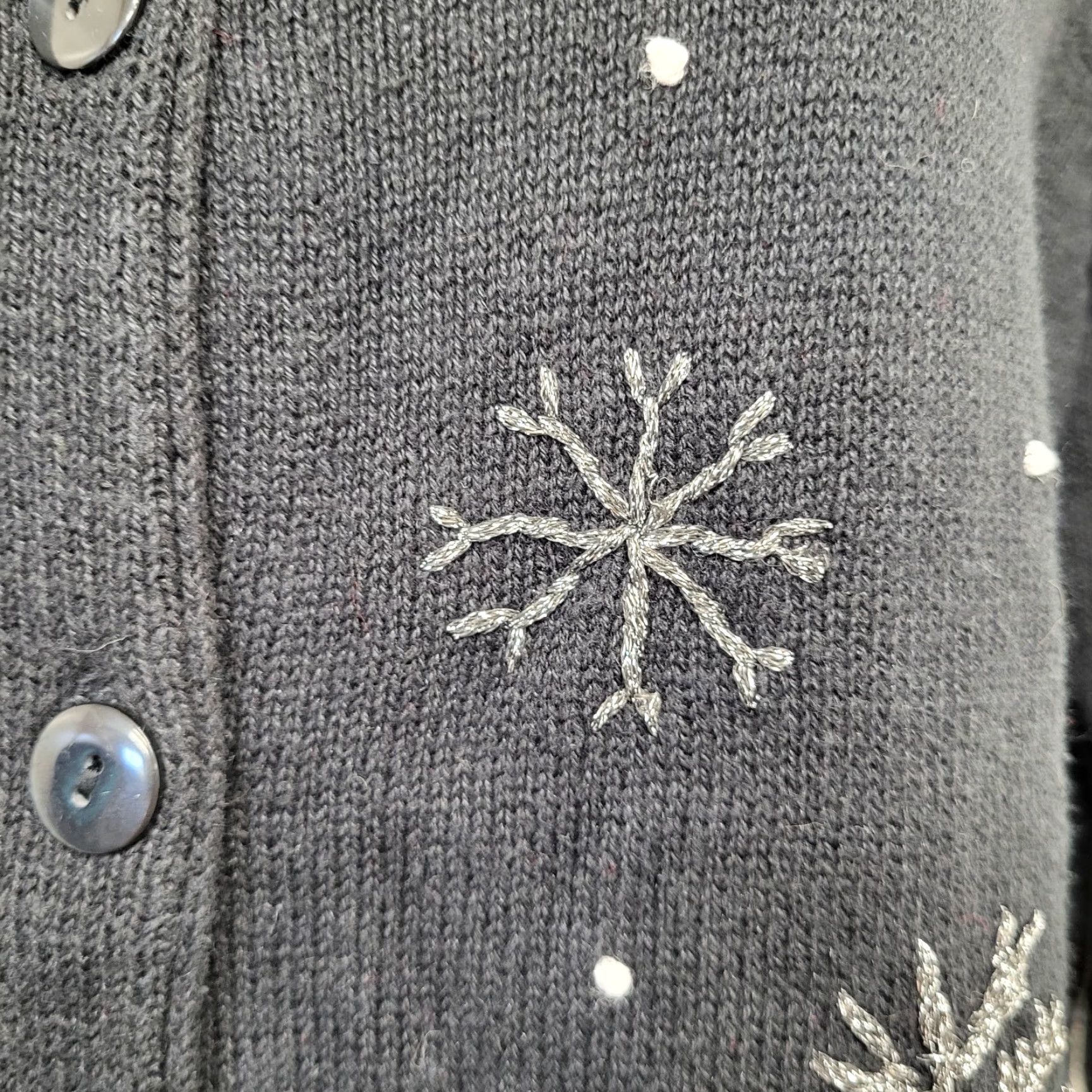 Vintage VINTAGE White Stag Cardigan Womens Large Black Winter Penguin Snowflake Knit Casual Cardigan Winter Snowflake Penguin 80s 90s Christmas Retro Size L / US 10 / IT 46 - 5 Thumbnail