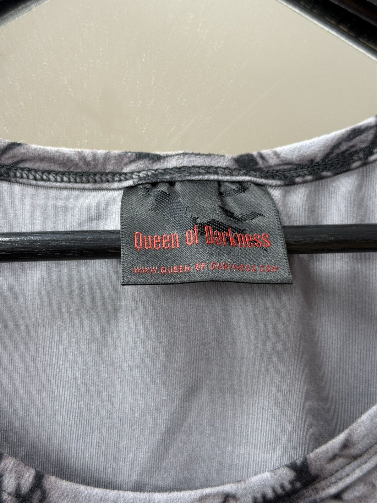 Tripp NYC Queen of Darkness All Over Skull Print Sleeveless Vest Y2K Size US M / EU 48-50 / 2 - 3 Thumbnail