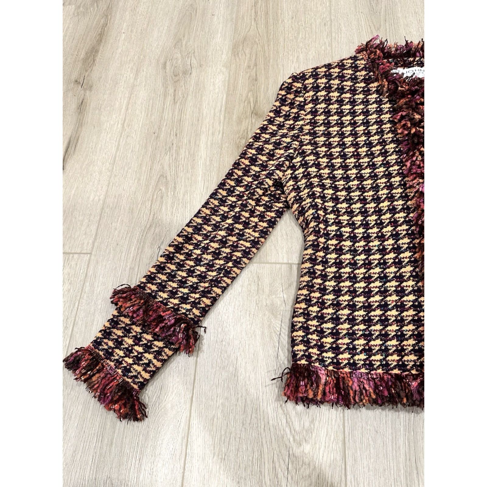 Vintage St John Collection Blazer Women's Size 2 Houndstooth Tweed Knit Mid-Length Lightweight Hook Closure USA Size XS / US 0-2 / IT 36-38 - 4 Thumbnail