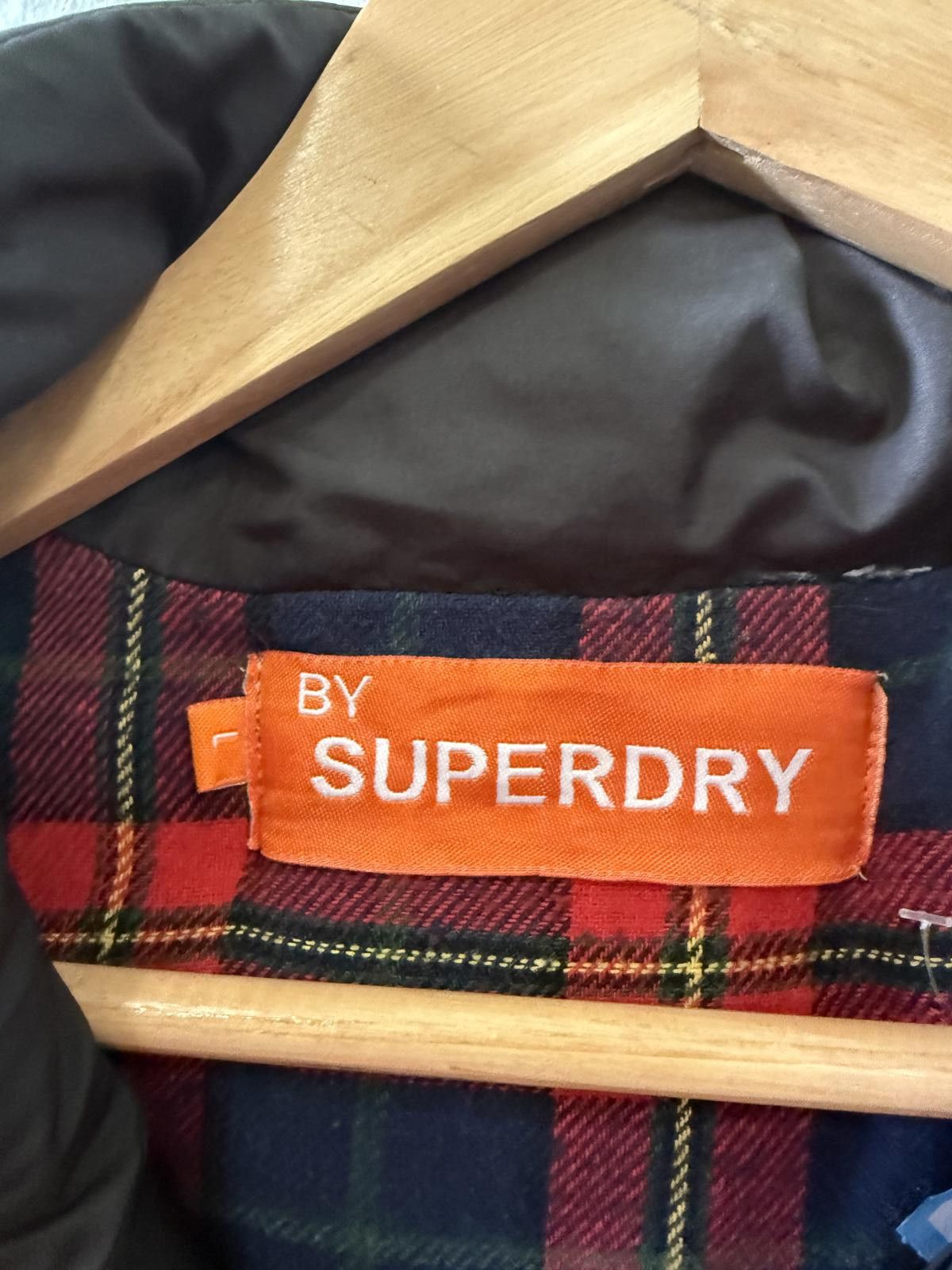Superdry SuperDry Men's Black Puffer Vest with Tartan Lining Size US M / EU 48-50 / 2 - 1 Thumbnail
