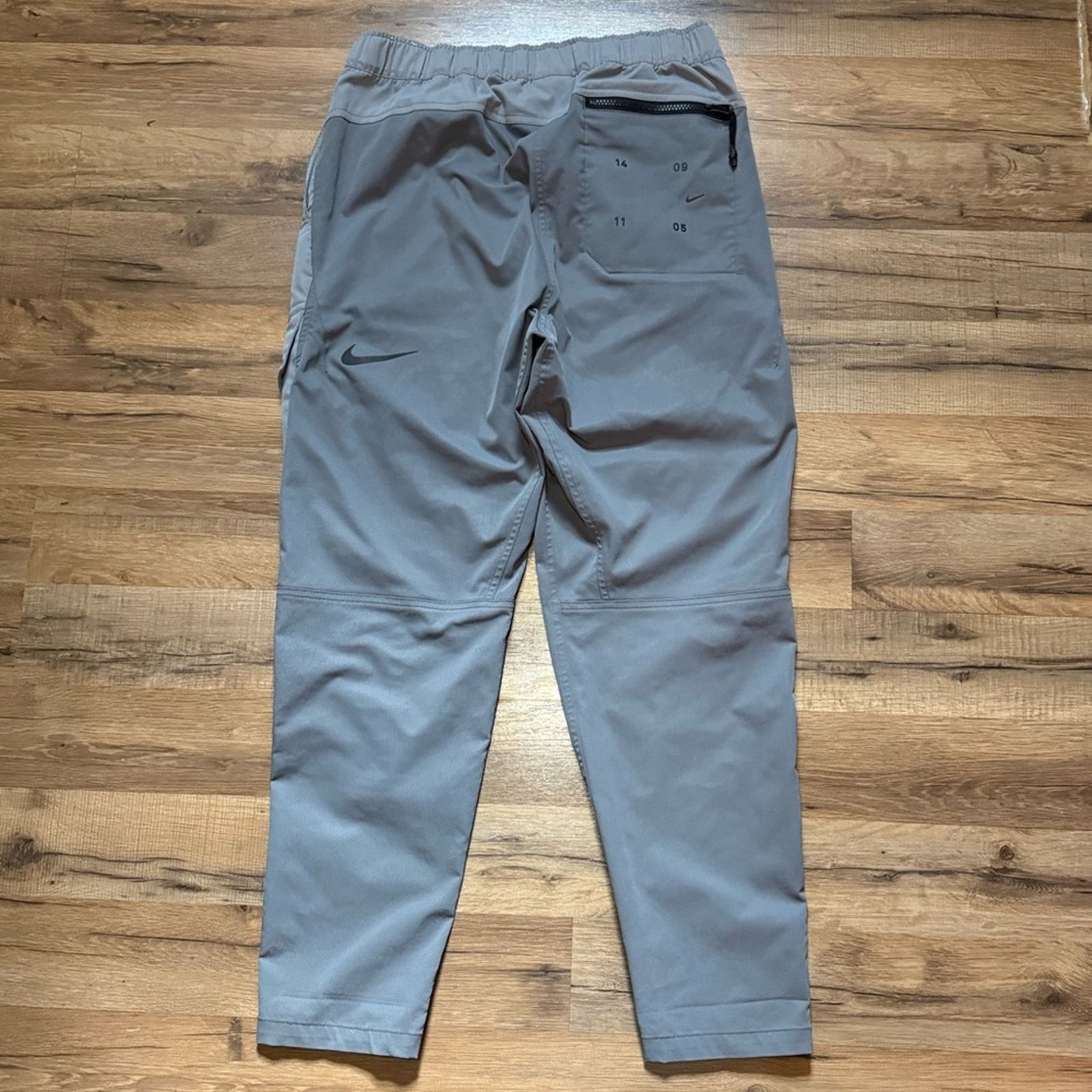 Nike Nike Tech Pack Pro Woven Belted Tapered Jogger Sweatpants Size US 31 - 6 Thumbnail