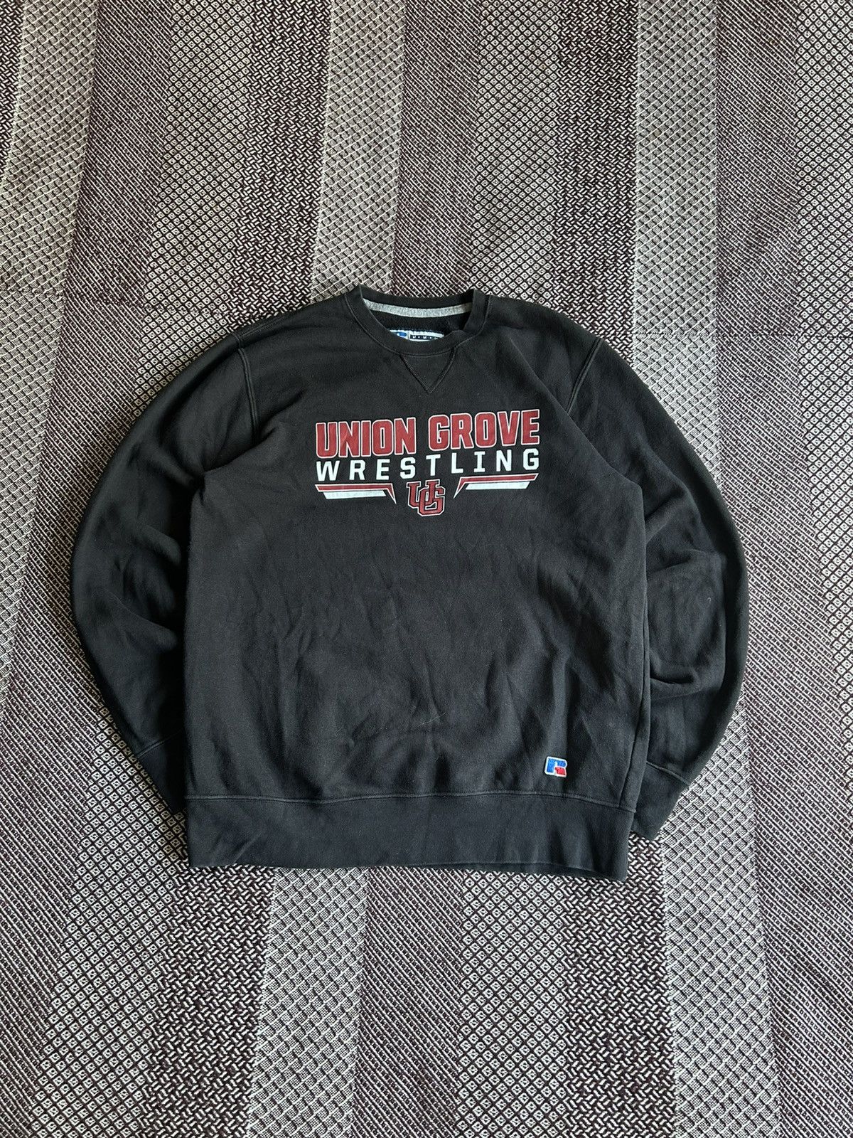 Vintage Vintage Russell Athletic Wrestling Sweatshirt Sz M Boxy Fit Size US M / EU 48-50 / 2 - 1 Thumbnail