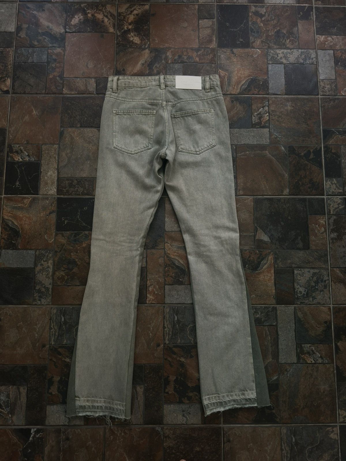 Other Light Olive Green Jeans Size US 28 / EU 44 - 2 Thumbnail