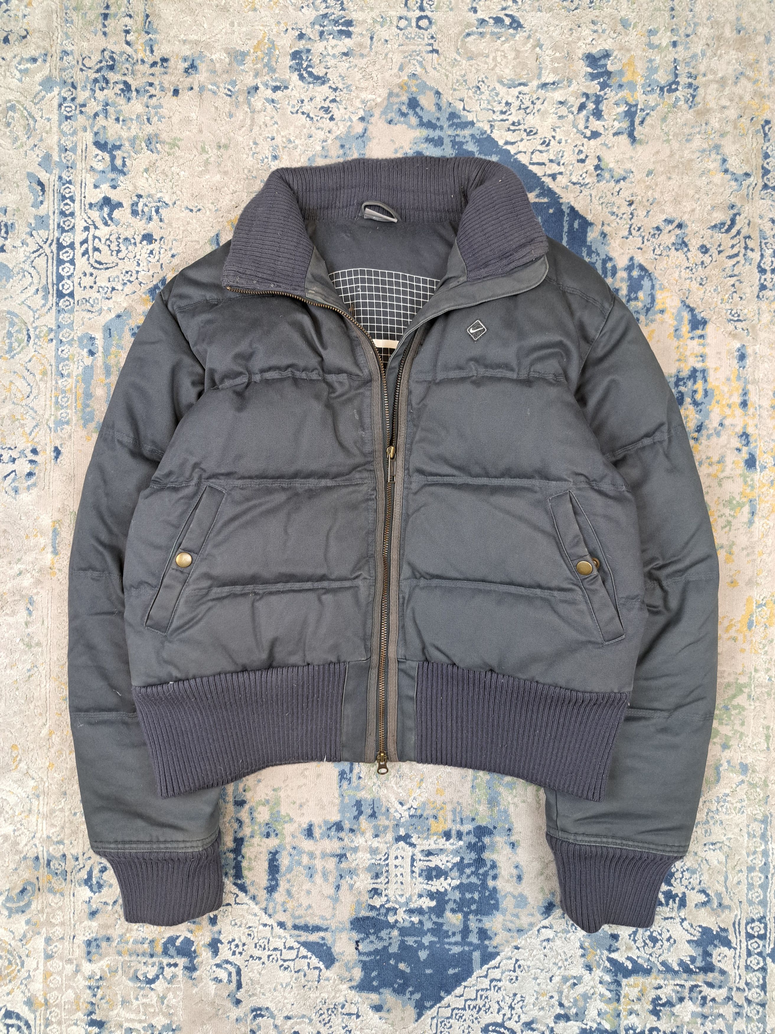 Nike Nike Puffer Bomber Jacket Cropped Japanese Avant Garde Size L / US 10 / IT 46 - 1 Thumbnail