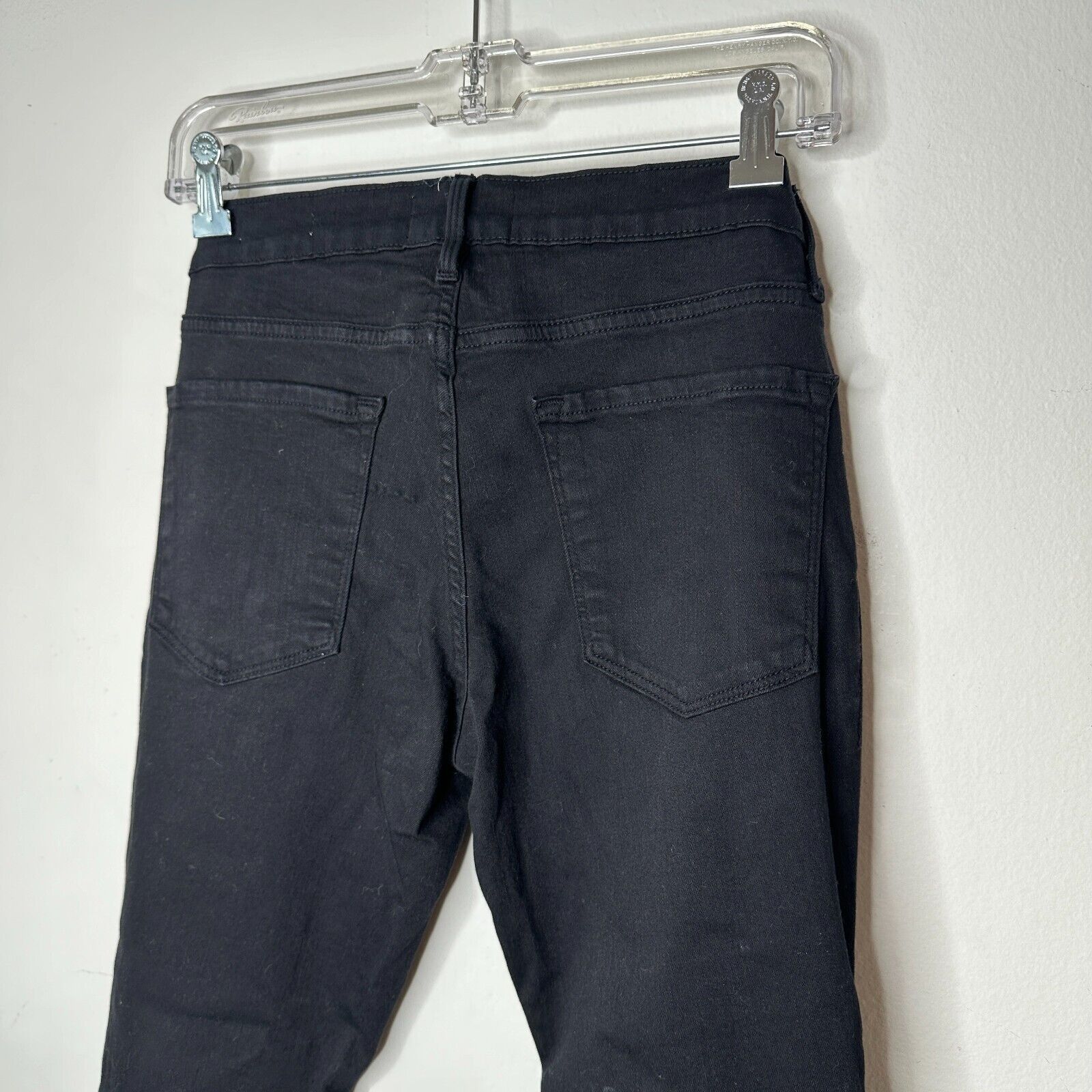 Frame Frame Black Denim Le Skinny de Jeanne Distressed Jean Raw 27 Size 27" / US 4 / IT 40 - 6 Thumbnail