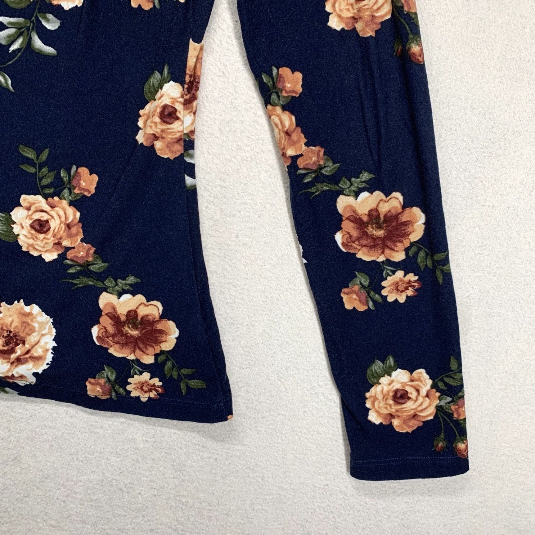 Vintage J for Justify Women Top Long Sleeve Floral Blue V-Neck Pullover XS S Size S / US 4 / IT 40 - 5 Thumbnail