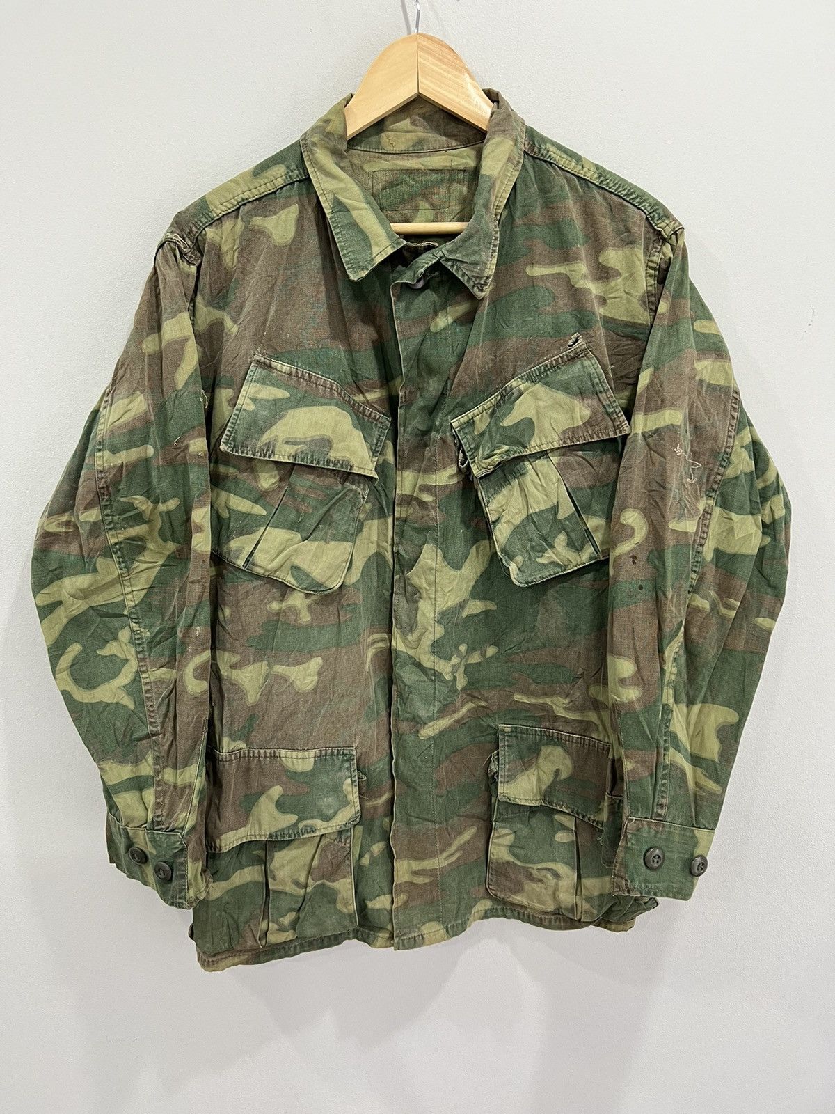 Vintage Vintage Camo Army Button Up Shirt Poplin 70s Size US L / EU 52-54 / 3 - 1 Thumbnail