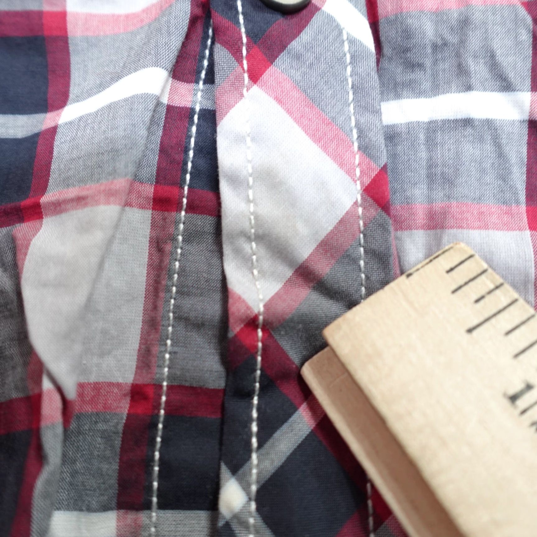 G-Star G-Star Shirt Large Gray Red Snap Front Western Landon Shirt Mens L Gray Western Snap Front Plaid Button-Up Short Sleeve Size US L / EU 52-54 / 3 - 4 Thumbnail