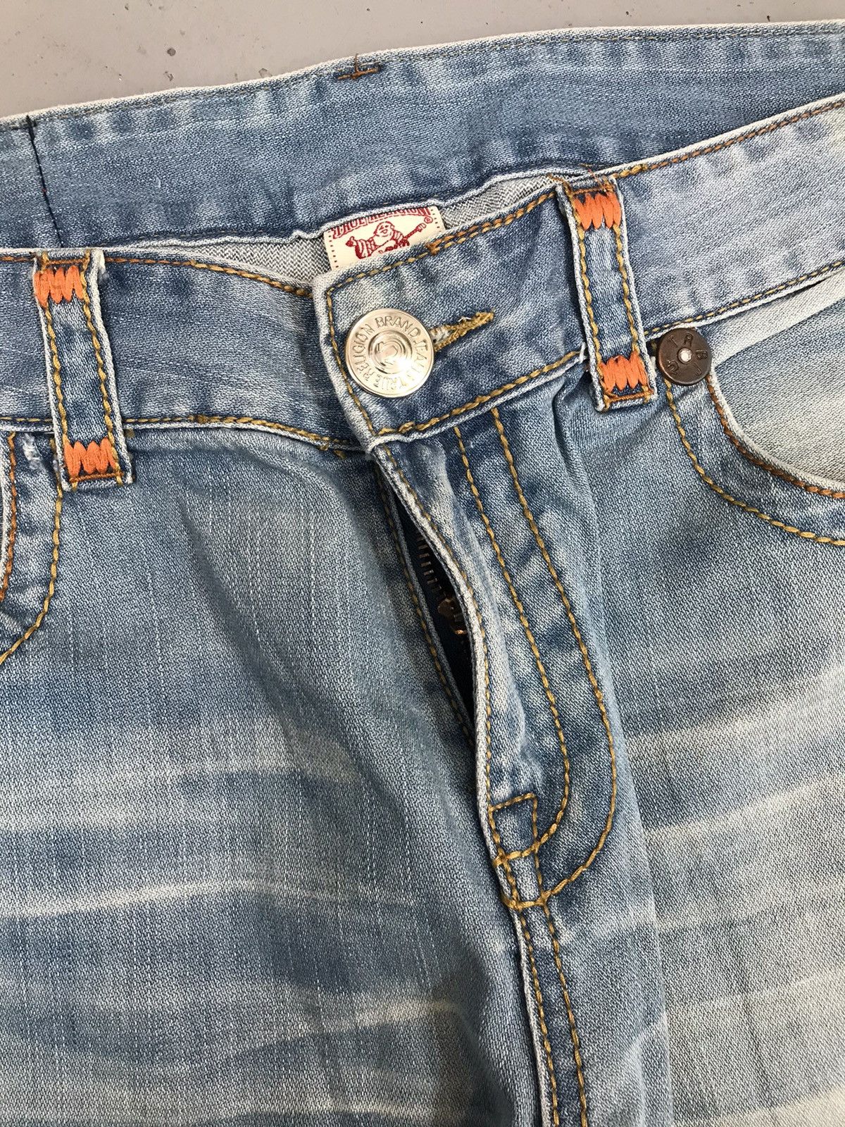 True Religion × Vintage Vintage true religion Joey super T denim jort Size US 36 / EU 52 - 4 Thumbnail
