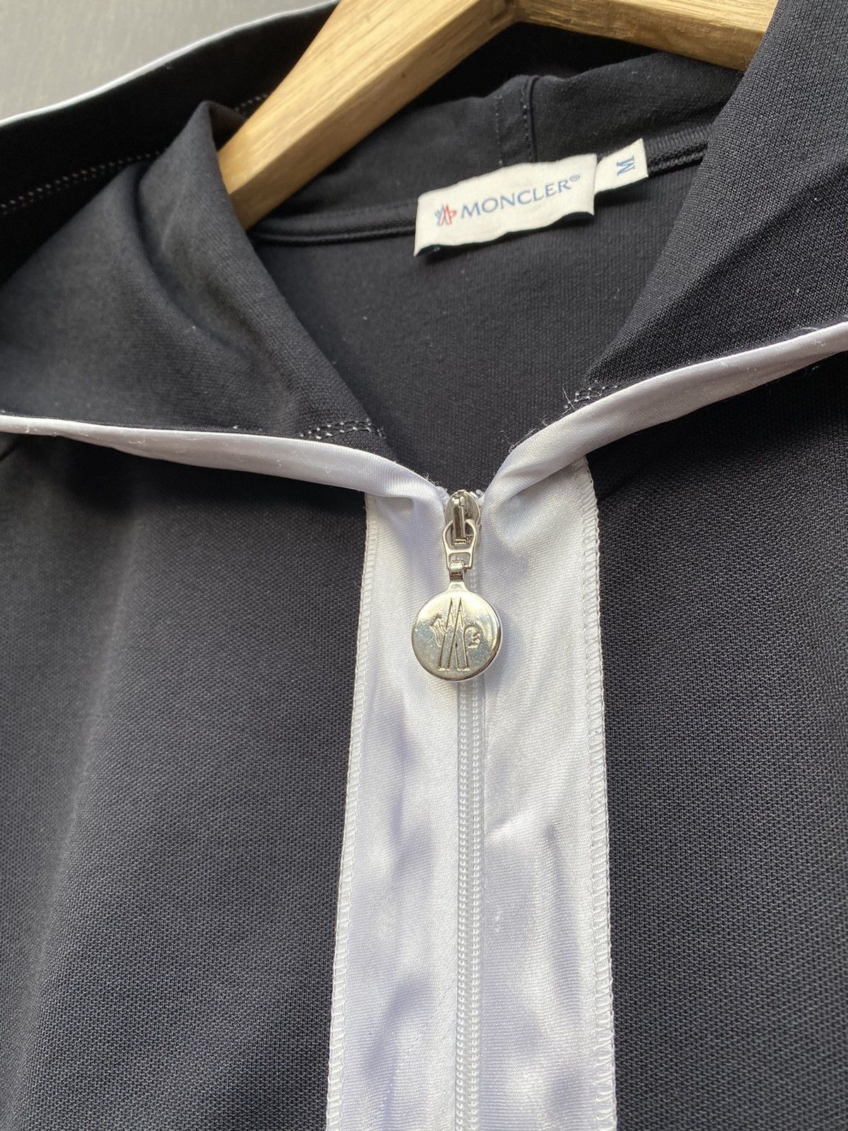 Moncler Moncler vintage Zip hoodie size M Made in Portugal Size M / US 6-8 / IT 42-44 - 6 Thumbnail