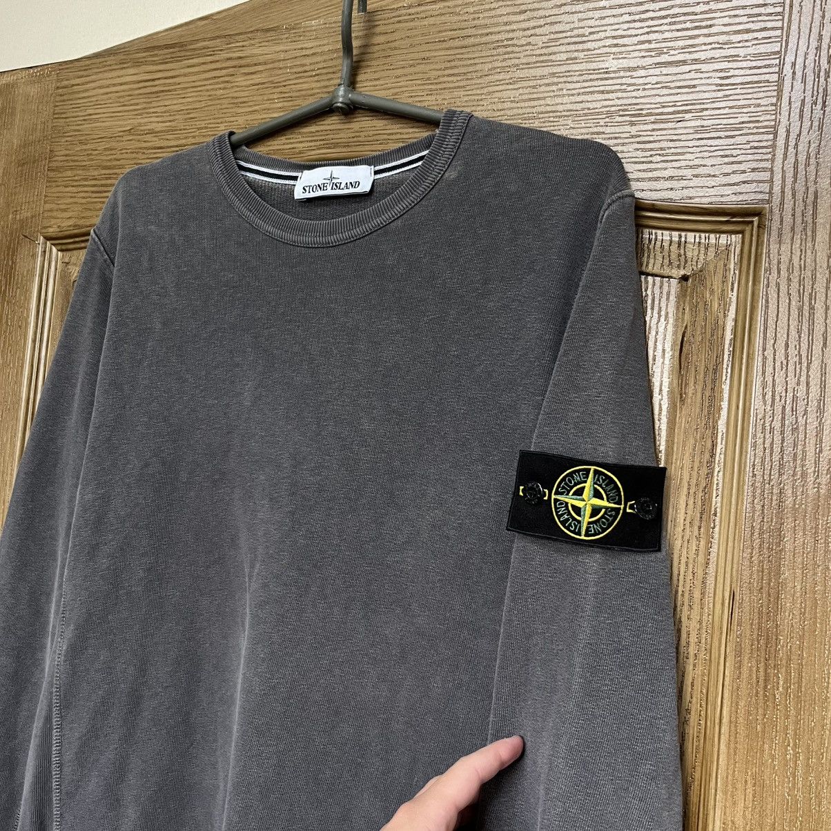 Stone Island Stone Island Sweatshirt Crewneck Grey Badge Logo Size US S / EU 44-46 / 1 - 4 Thumbnail