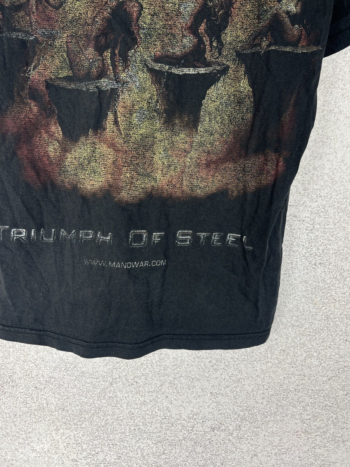 Band Tees Vintage Manowar Triumph Of Steel Rock Band T-Shirt Sunfaded Size US M / EU 48-50 / 2 - 5 Thumbnail