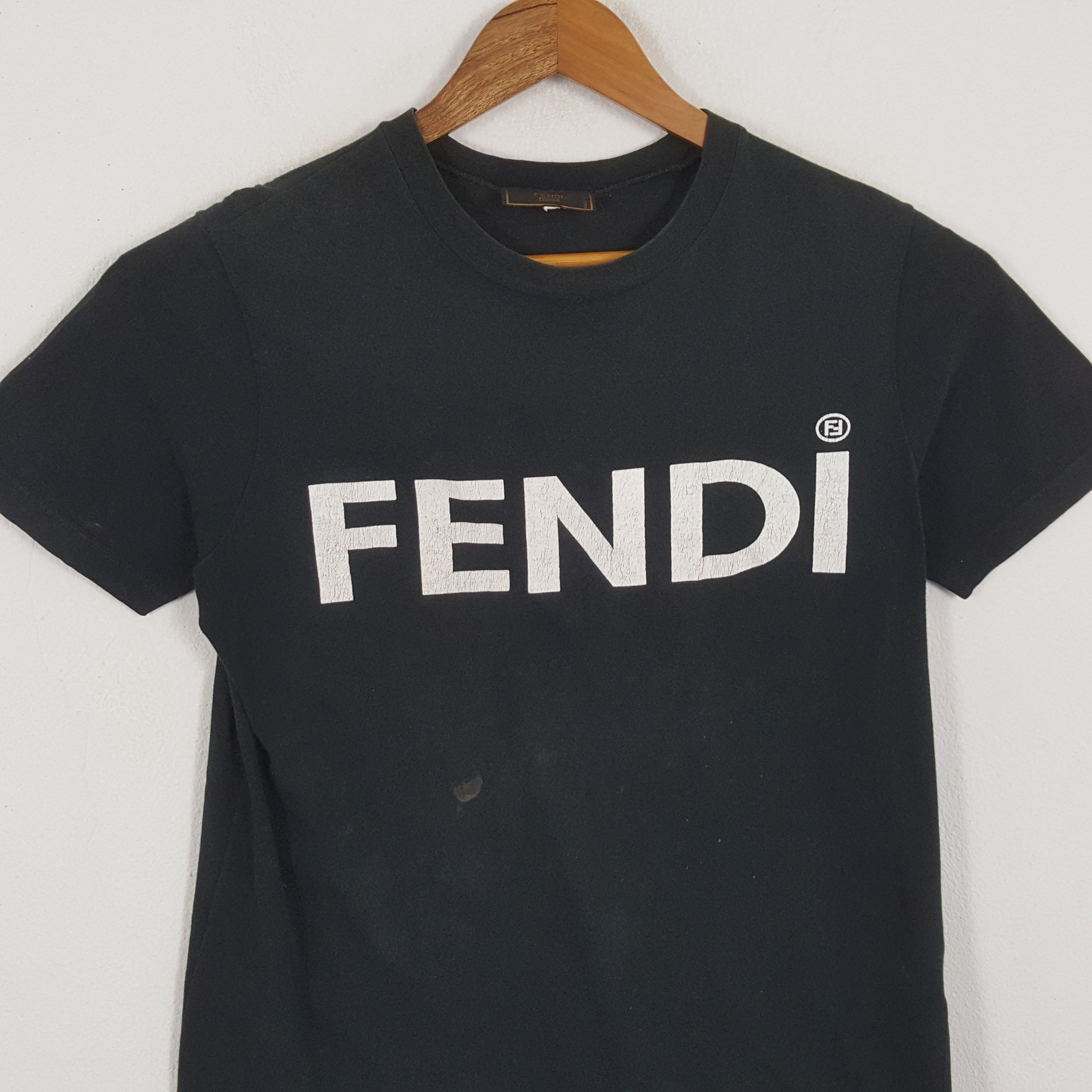 Fendi × Vintage Vintage FENDI Italian Fashion Brand Used T-Shirts Size US M / EU 48-50 / 2 - 2 Thumbnail