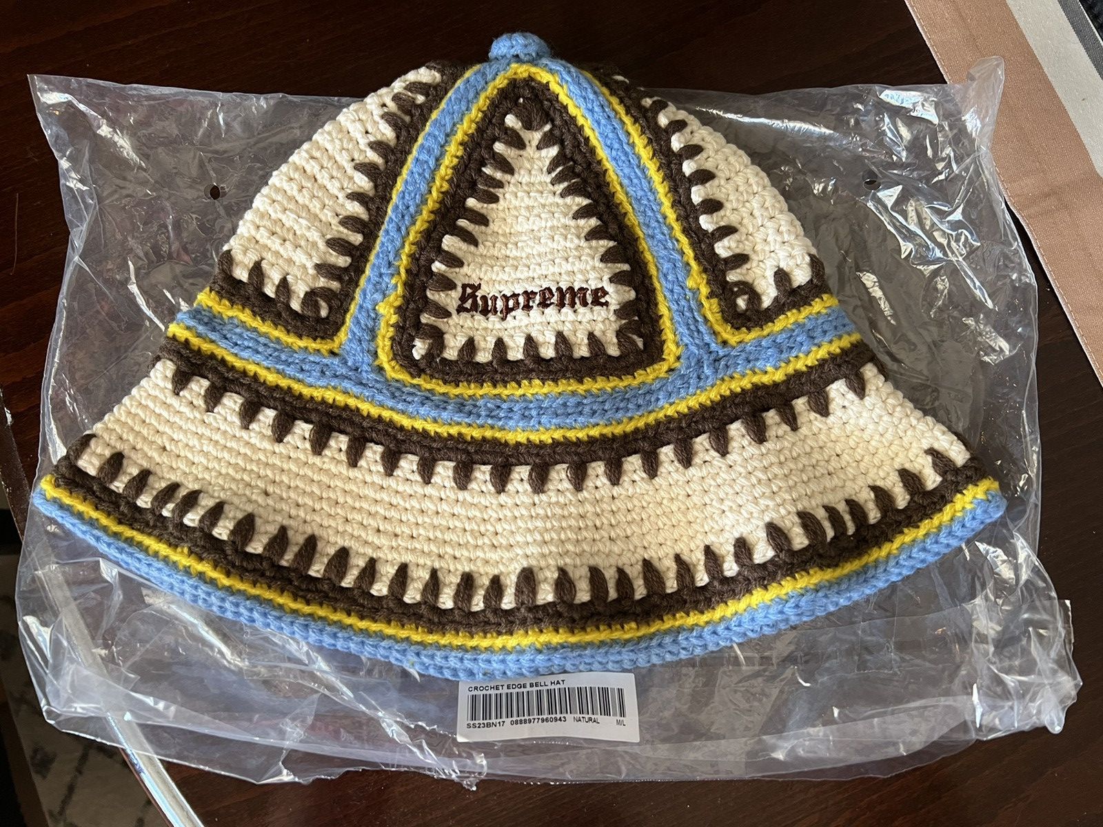 supreme Crochet Edge Bell Hat natural sm 帽子